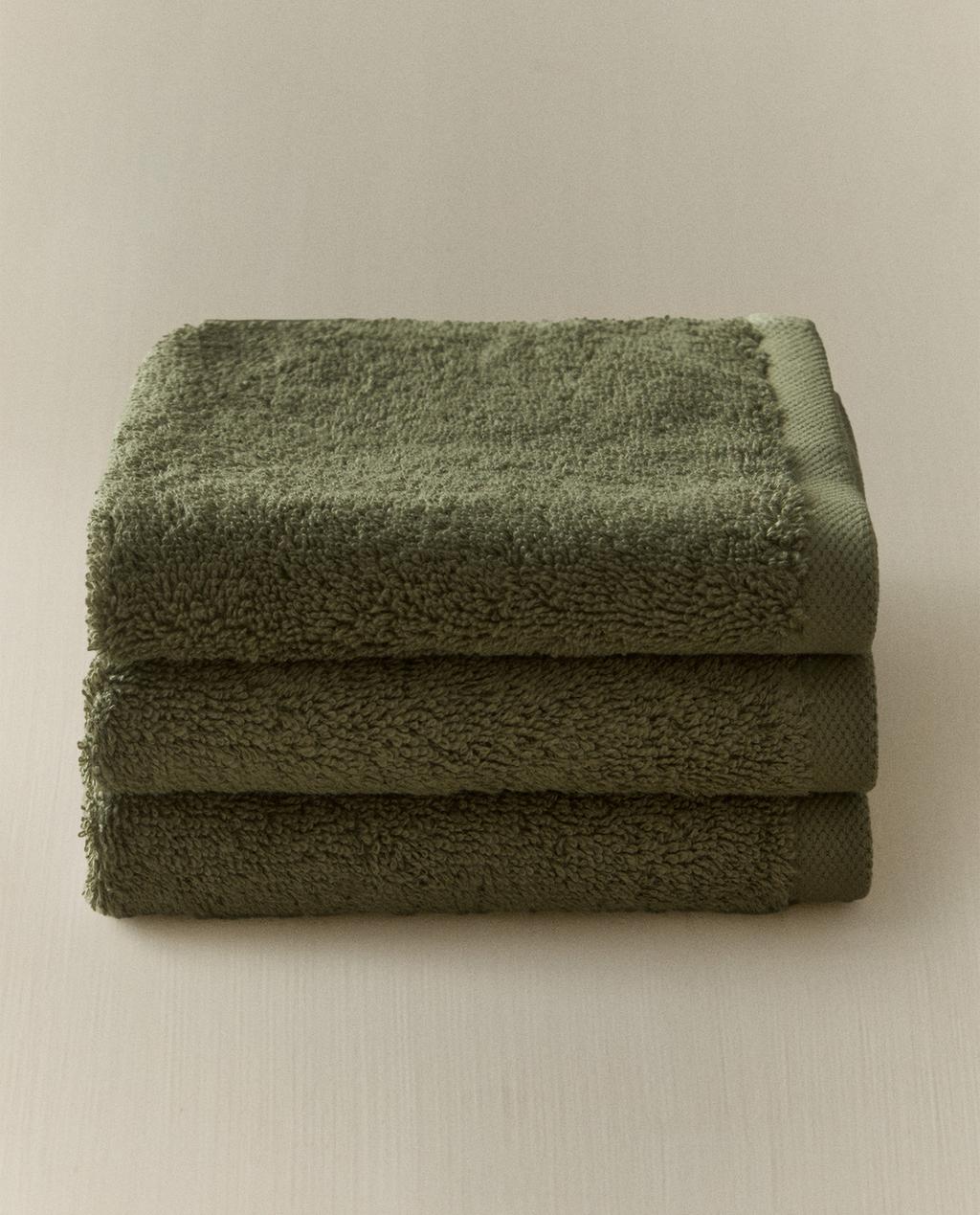 PACK OF HIGH-QUALITY COTTON HAND TOWELS (PACK OF 3) PACK OF HIGH-QUALITY COTTON HAND TOWELS (PACK OF 3)