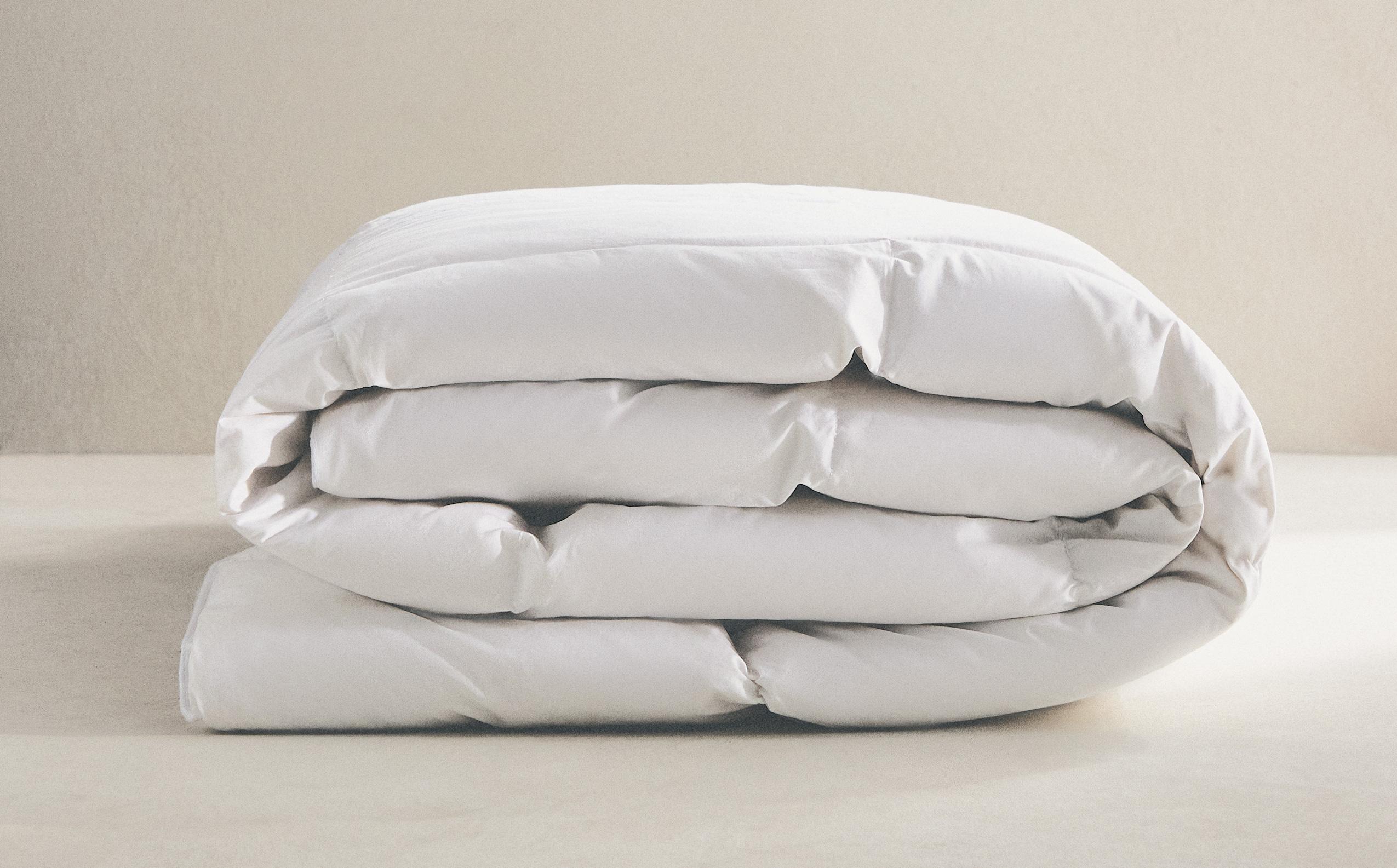 新品未使用　ZARA HOME 羽毛布団　ダウンデュべ 多彩な素材とサイズの羽毛布団 | Zara Home 日本/Japan | 最新