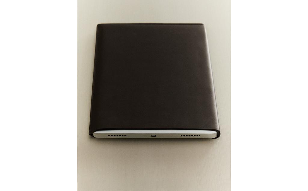 KËLLËF LËKURE PËR IPAD