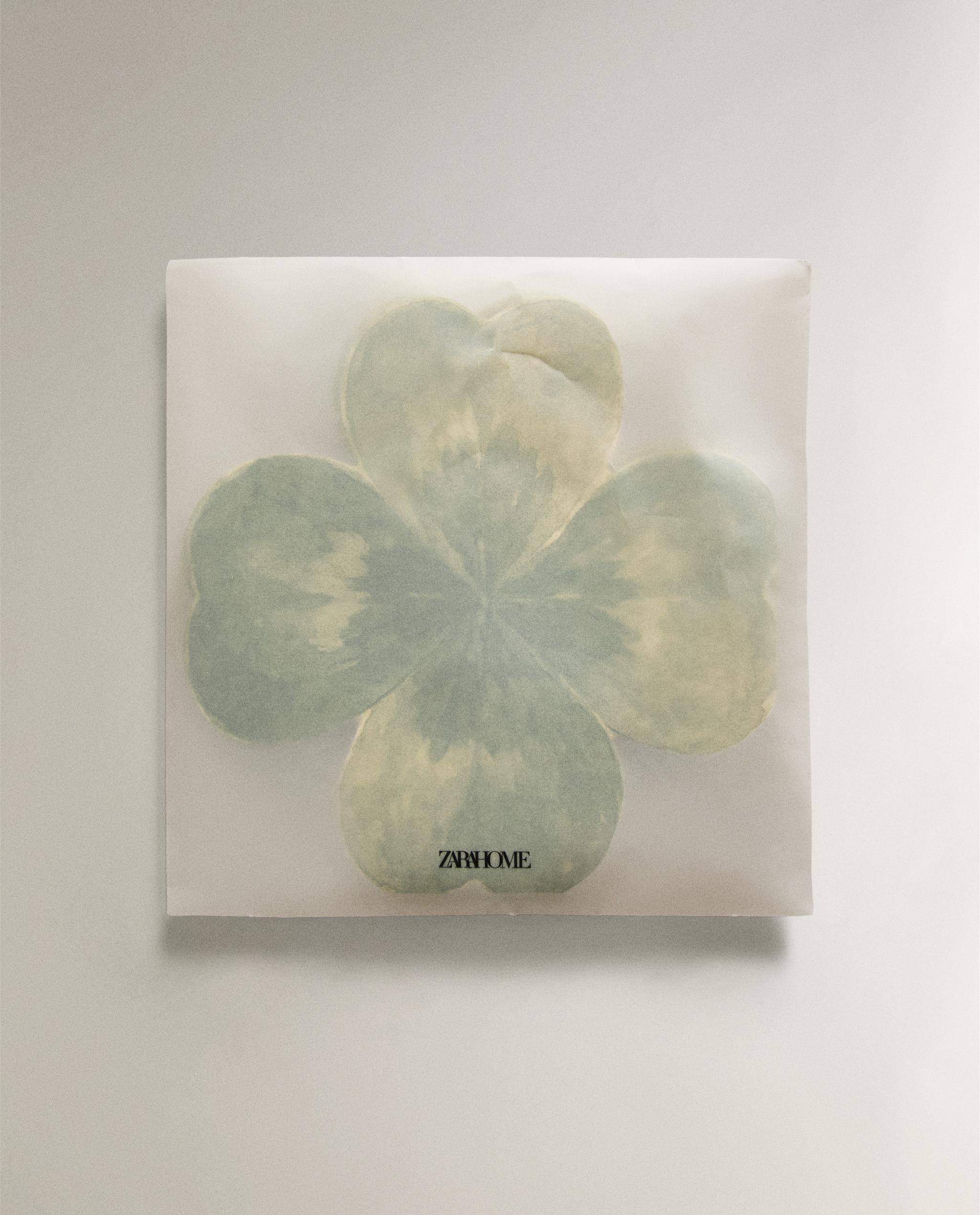 PACK OF CLOVER PAPER NAPKINS (PACK OF 20) product thumbnail 7