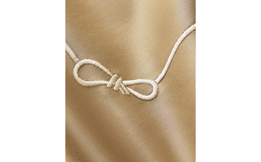 غلاف لحاف ساتين بشريط على الحافة