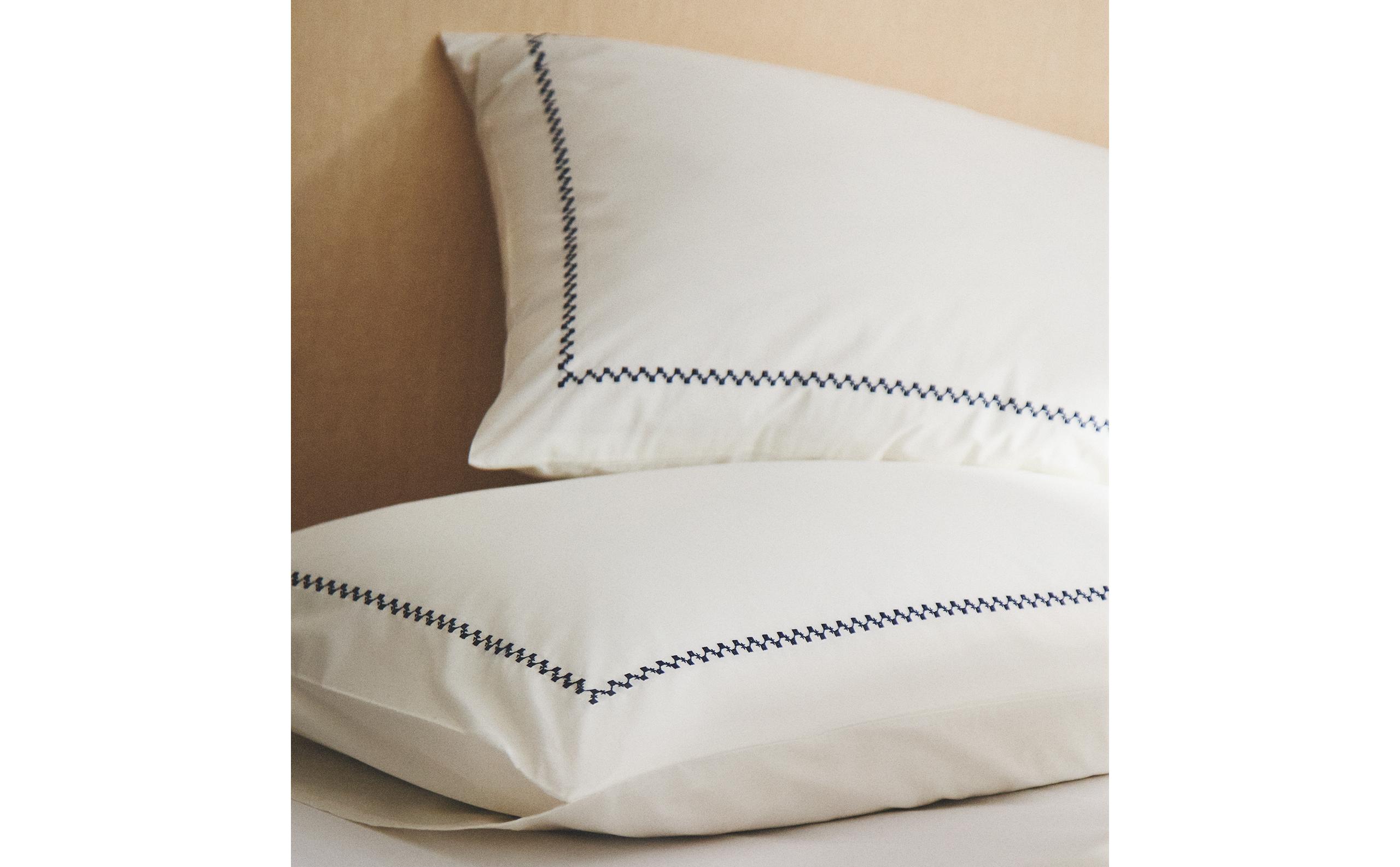 STRIPED CUSHION COVER, DUVET COVER AND THROW product thumbnail 17