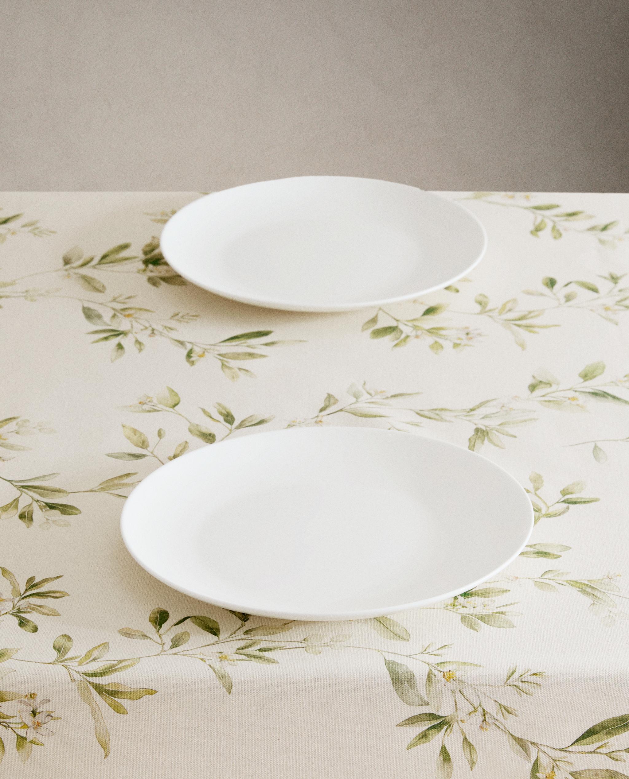 BRANCH AND FLORAL PRINT TABLECLOTH product thumbnail 4