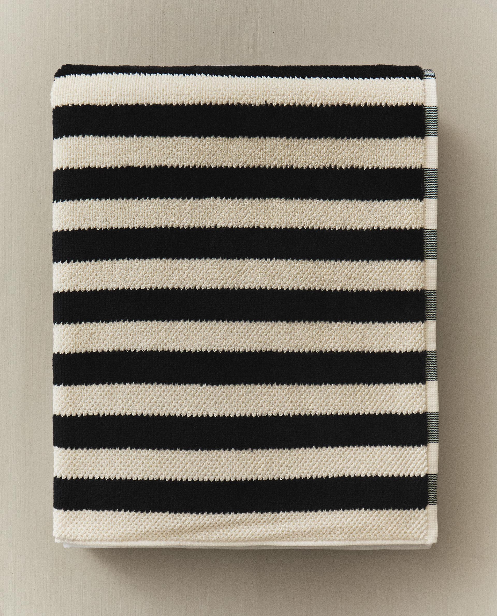 TEXTURED VELOUR BATH TOWEL product thumbnail 6