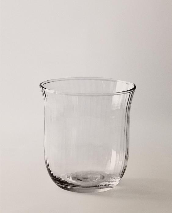 RAISED DESIGN GLASS TUMBLER