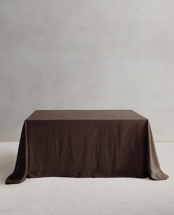 TABLECLOTH 01 TABLECLOTH 01