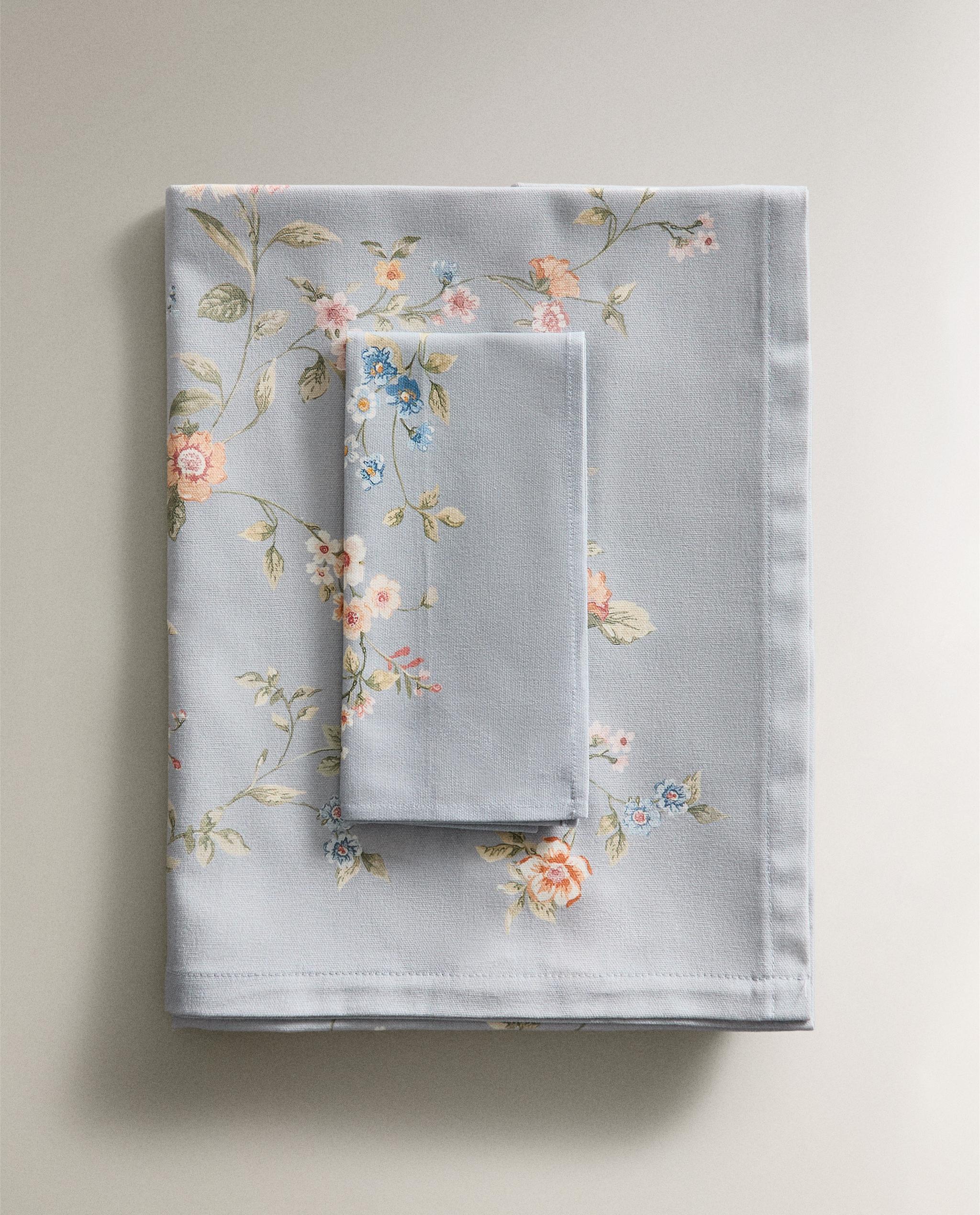 TABLECLOTH WITH SMALL FLORAL PRINT product thumbnail 5
