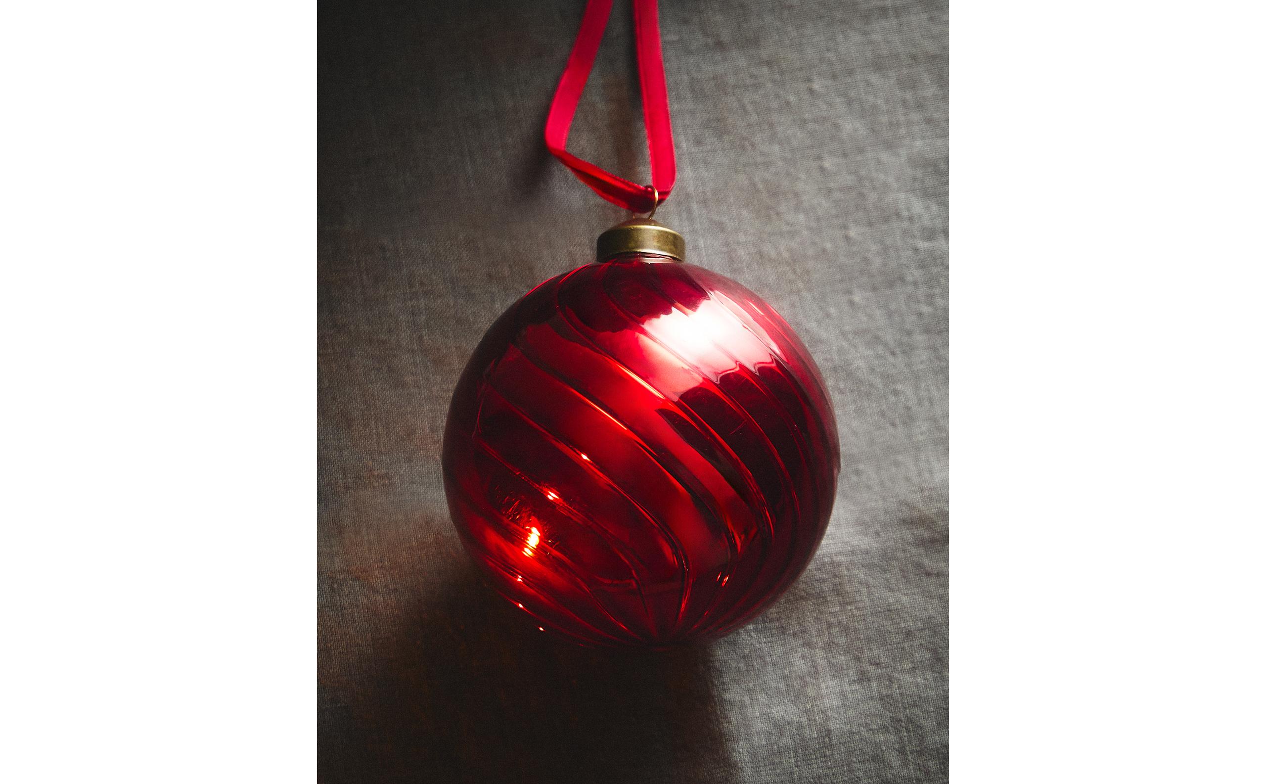 スパイラルボール クリスマスツリーオーナメント | Zara Home