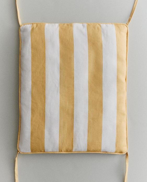 ENCOSTO DE CADEIRA COM RISCAS AMARELAS