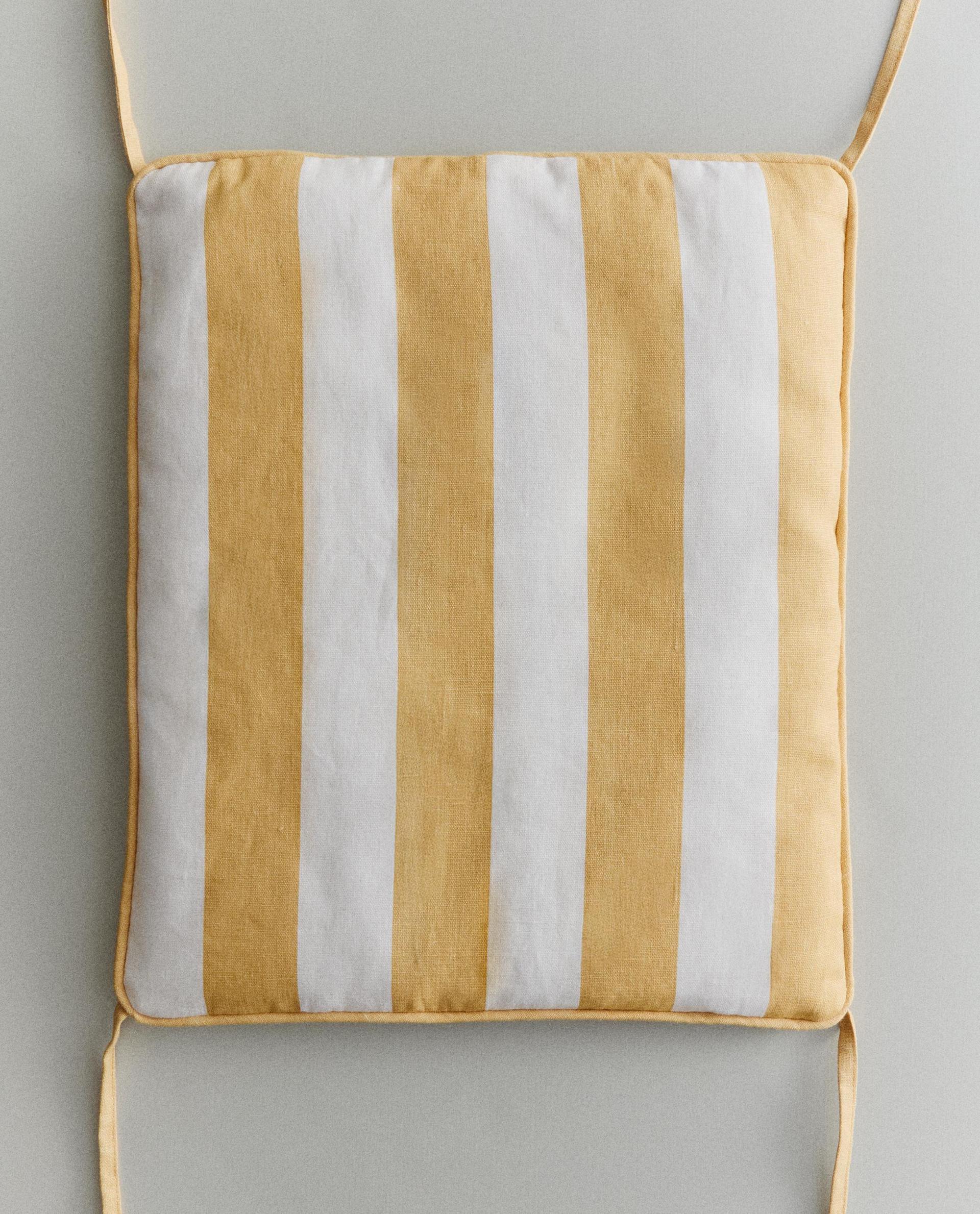 DOSSIER DE CHAISE RAYURES JAUNES DOSSIER DE CHAISE RAYURES JAUNES