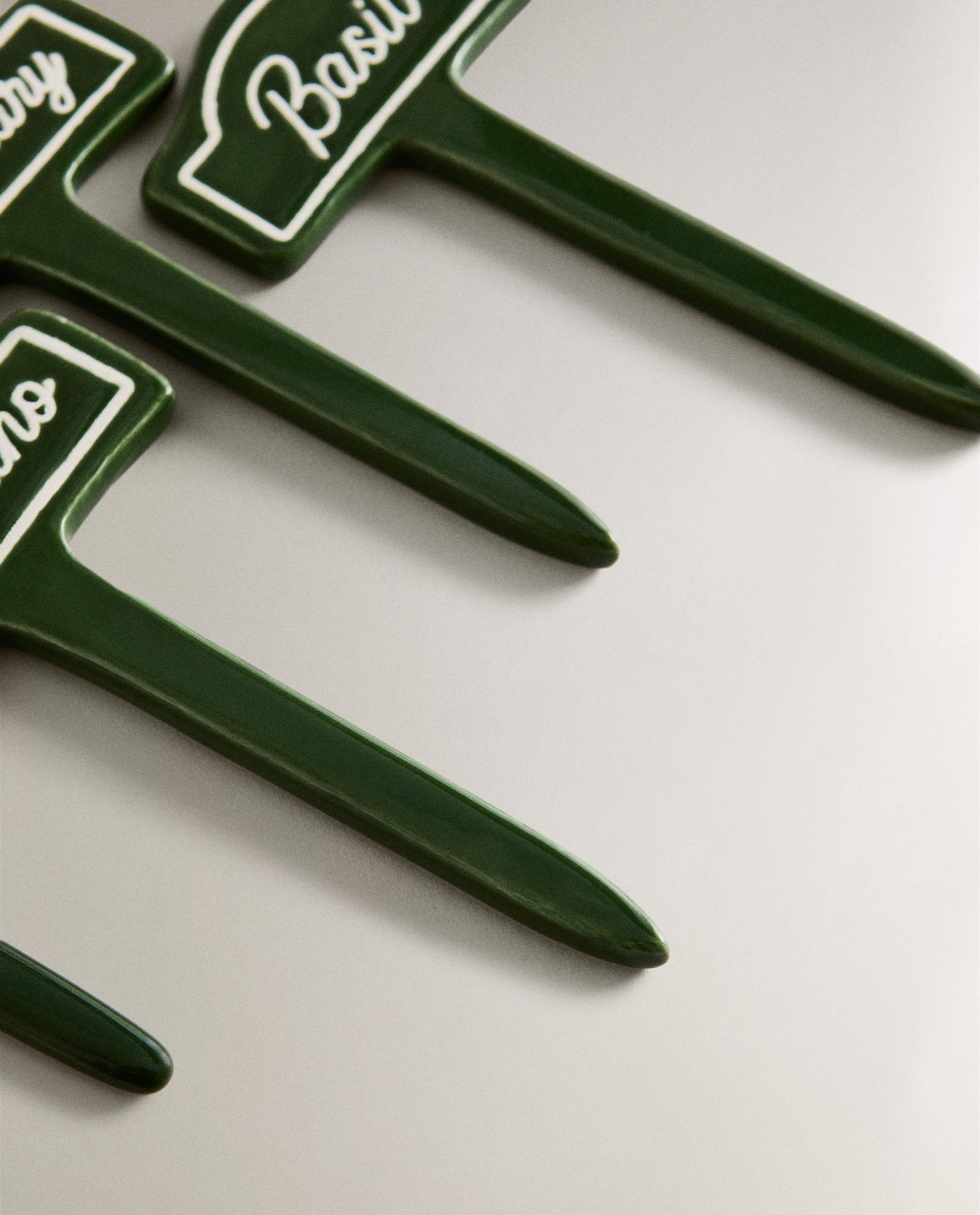 SET OF CERAMIC GARDEN PLANT MARKERS (SET OF 4) | Zara Home