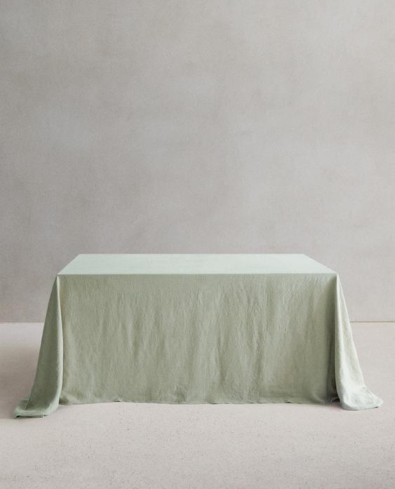 TABLECLOTH 01 TABLECLOTH 01