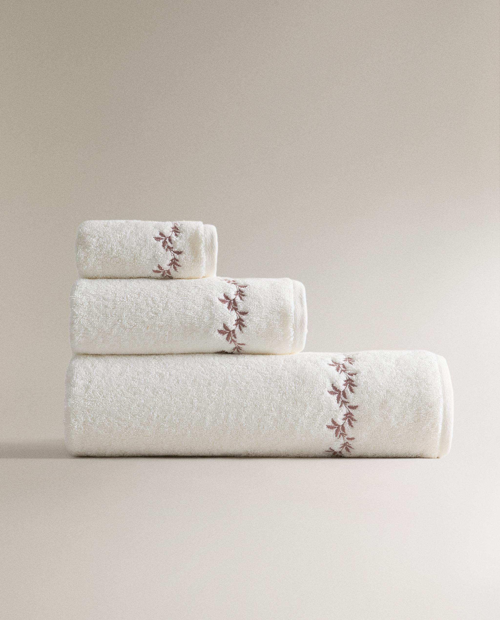 PLANT EMBROIDERY BATH TOWEL product thumbnail 4