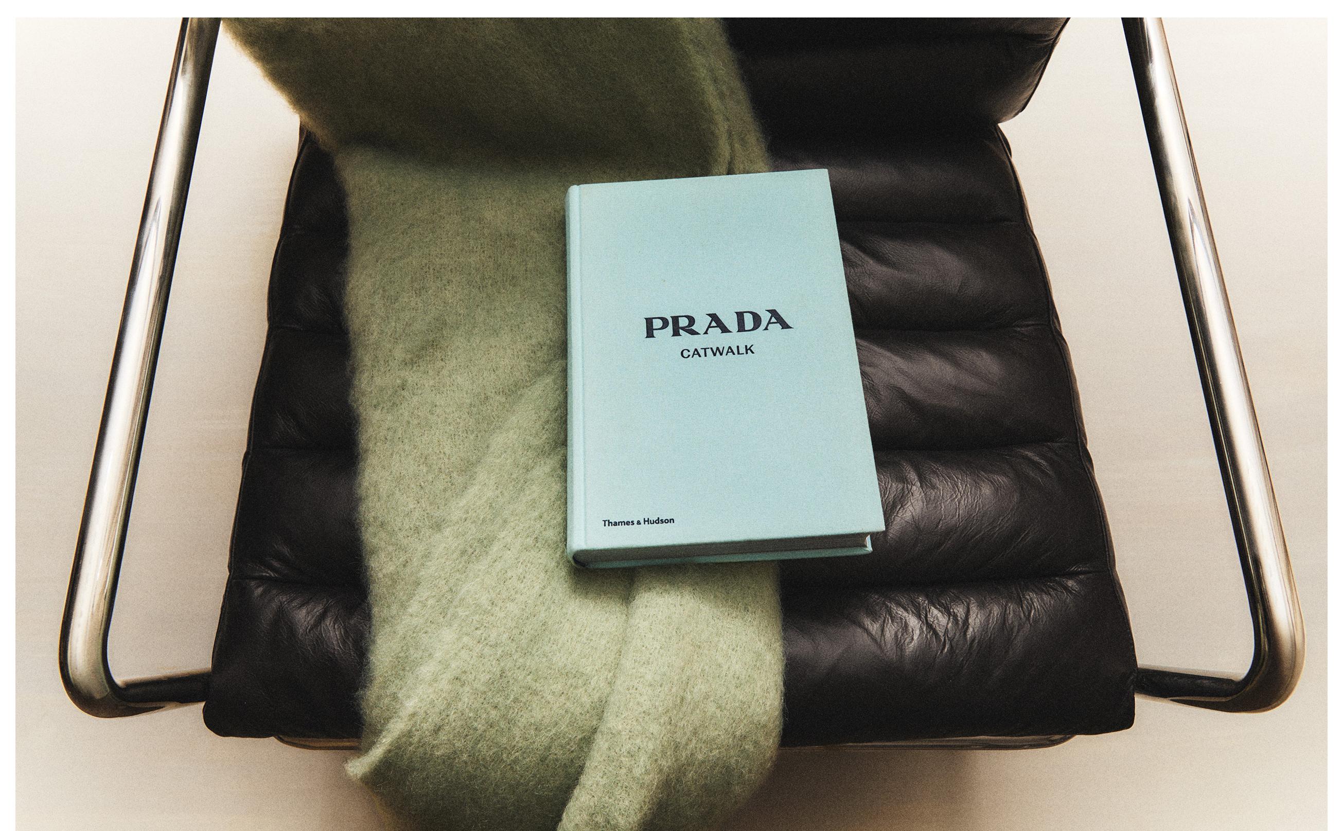 LIBRO CATWALK PRADA