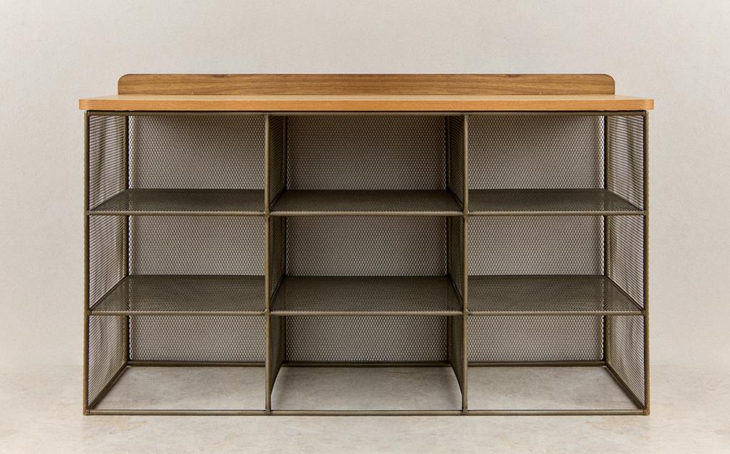 METAL AND WOOD BENCH