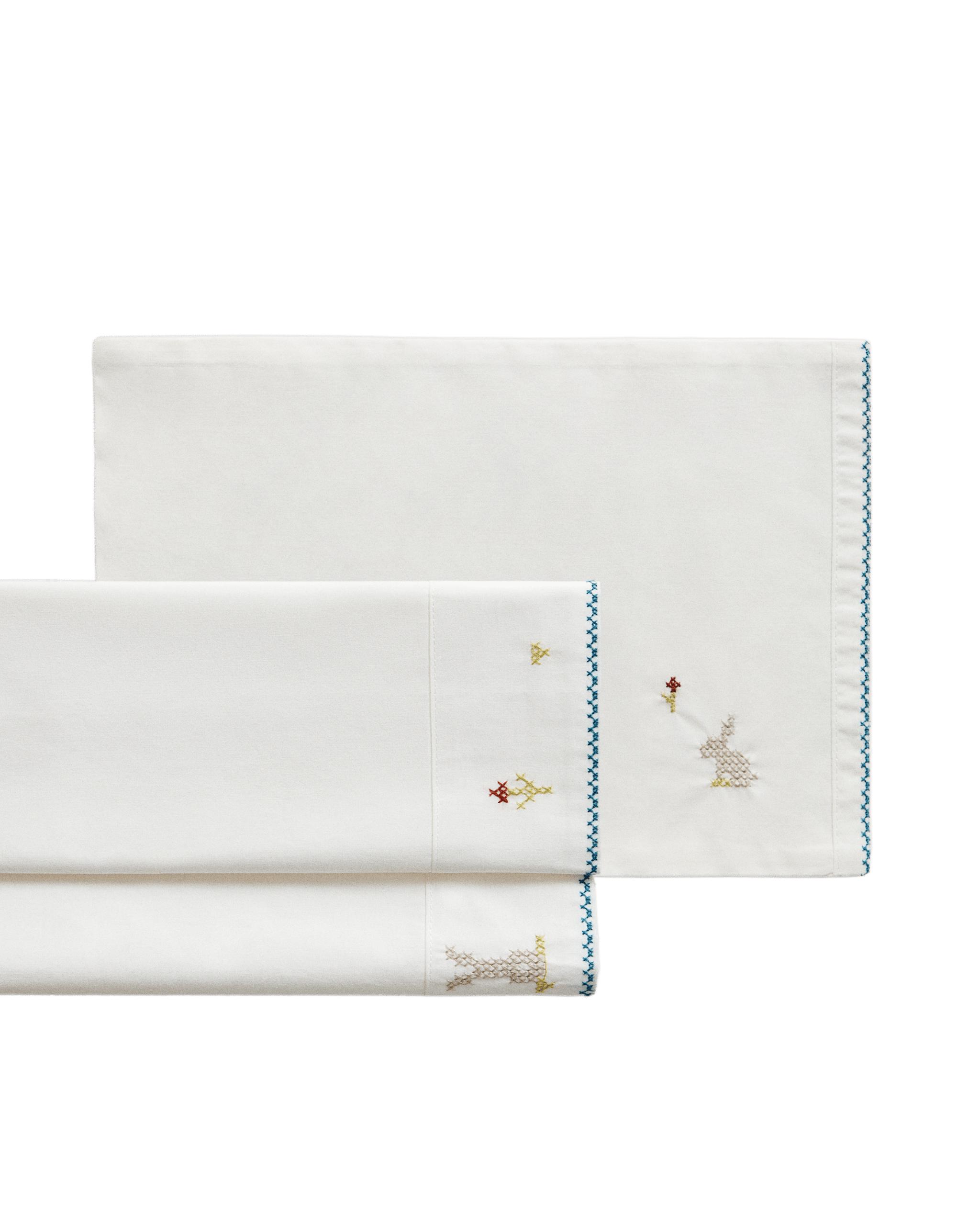 RABBIT COT PILLOWCASE AND FLAT SHEET SET product thumbnail 6