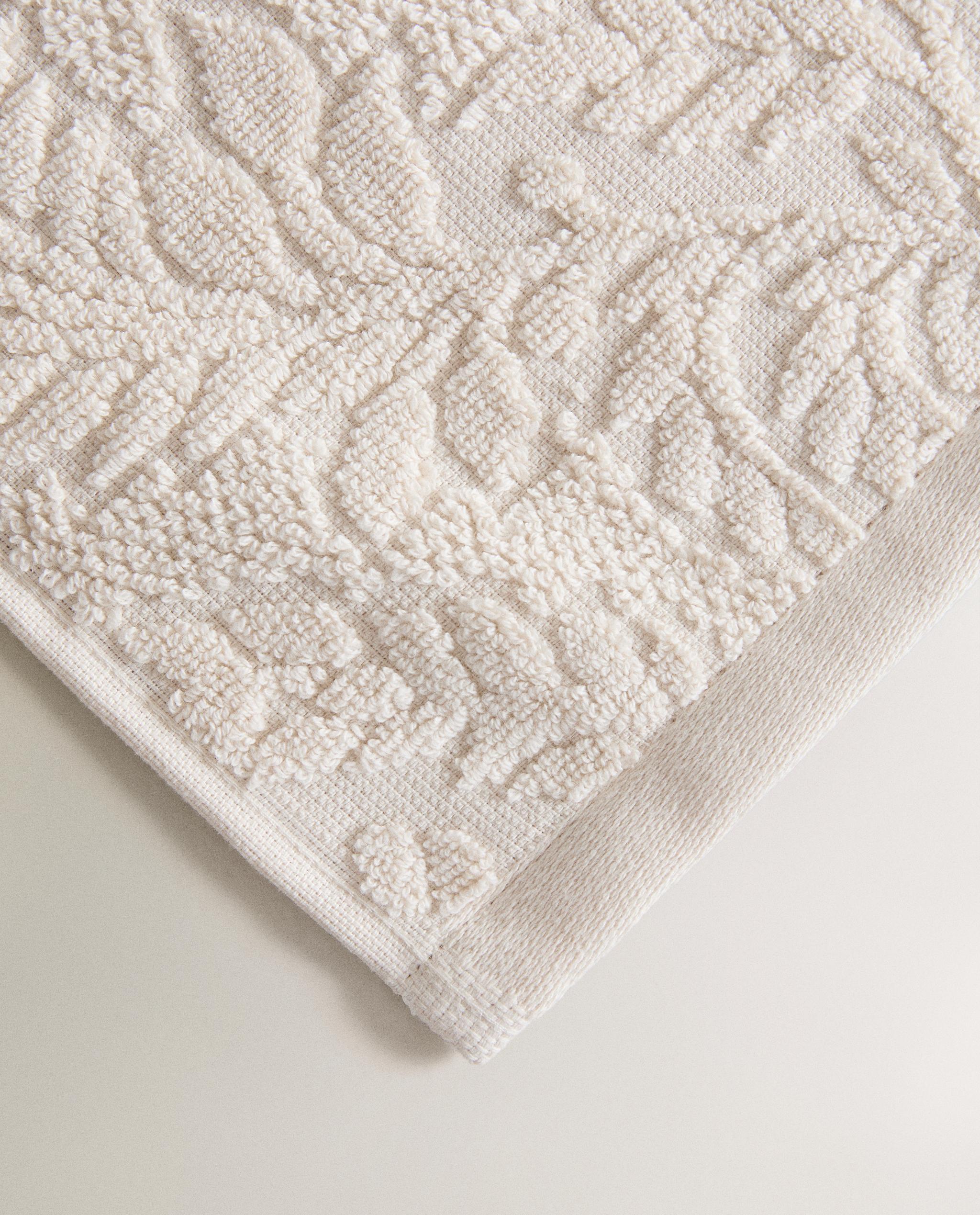 PAISLEY JACQUARD BATH TOWEL product thumbnail 11