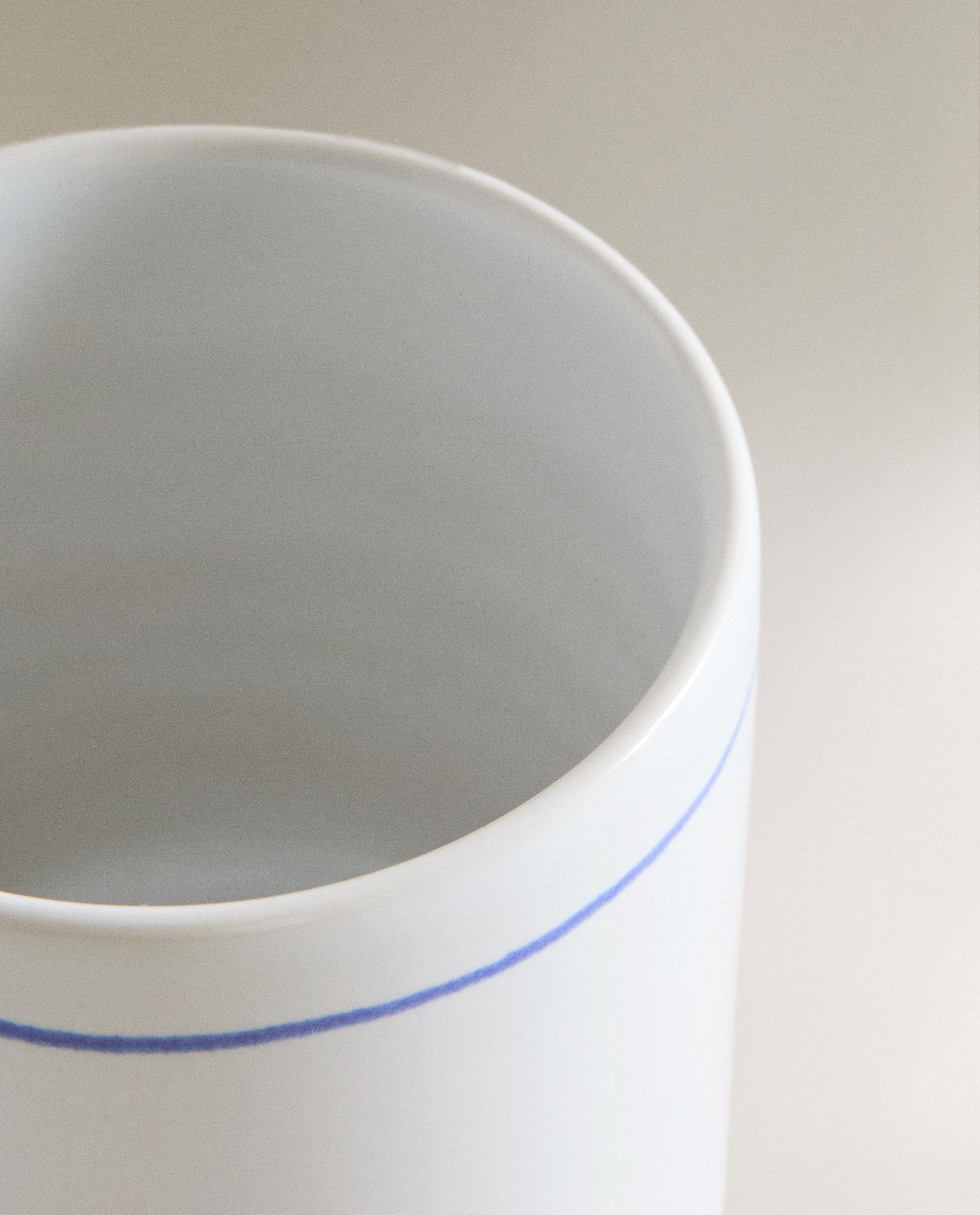 SEA CREATURE STONEWARE MUG product thumbnail 3