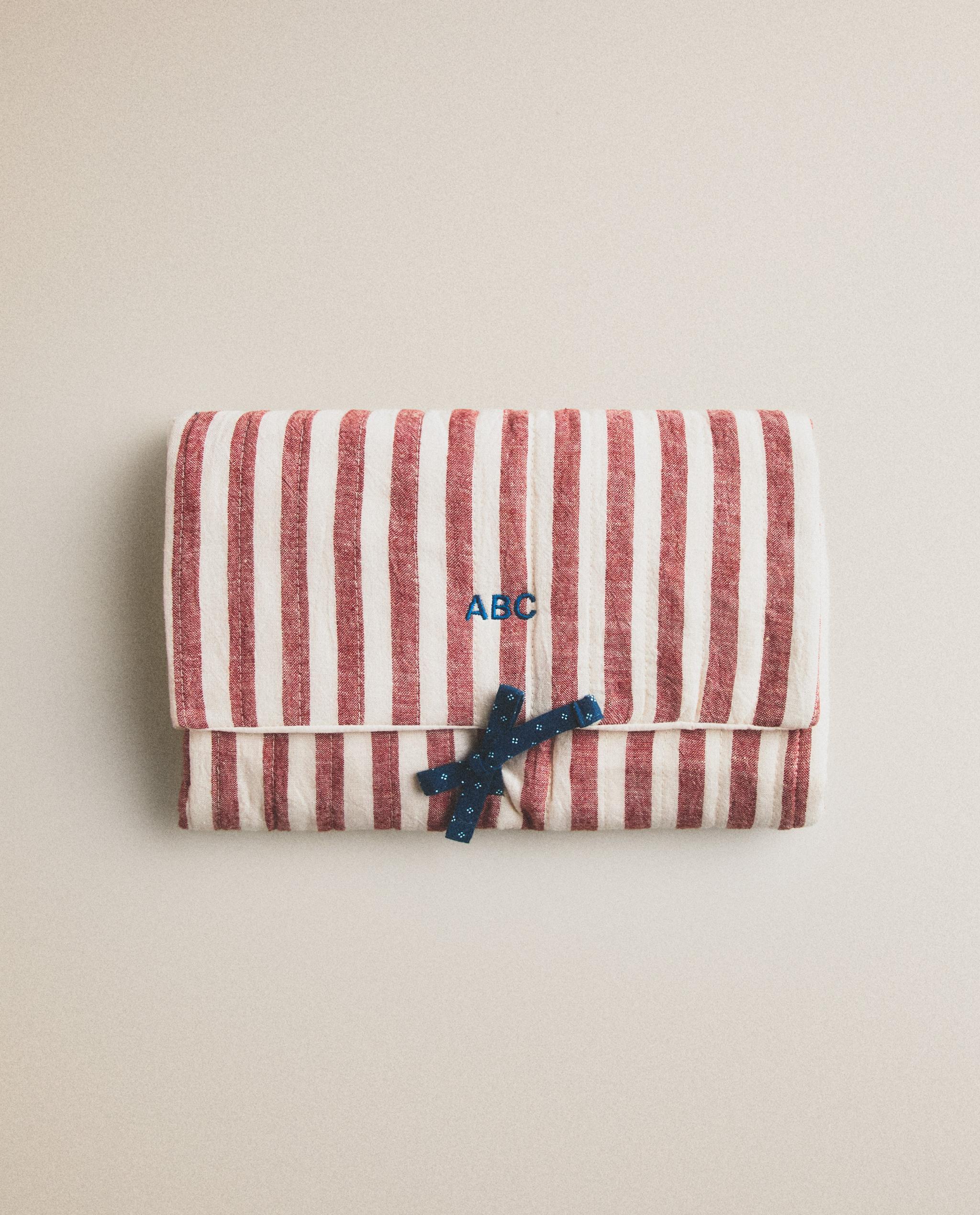 PORTABLE STRIPED BABY CHANGING MAT product thumbnail 13