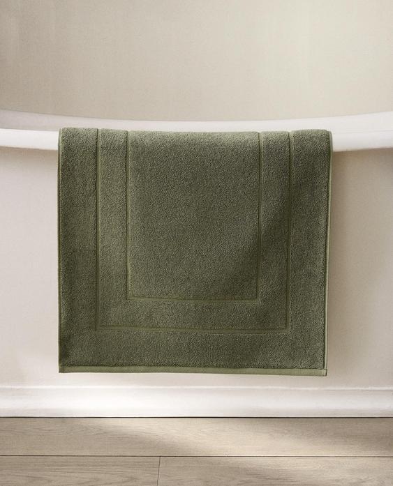COTTON BATH MAT
