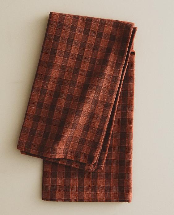 حزمة فوط مائدة بمربعات مع غرزة راجعة (حزمة 2 قطعة)