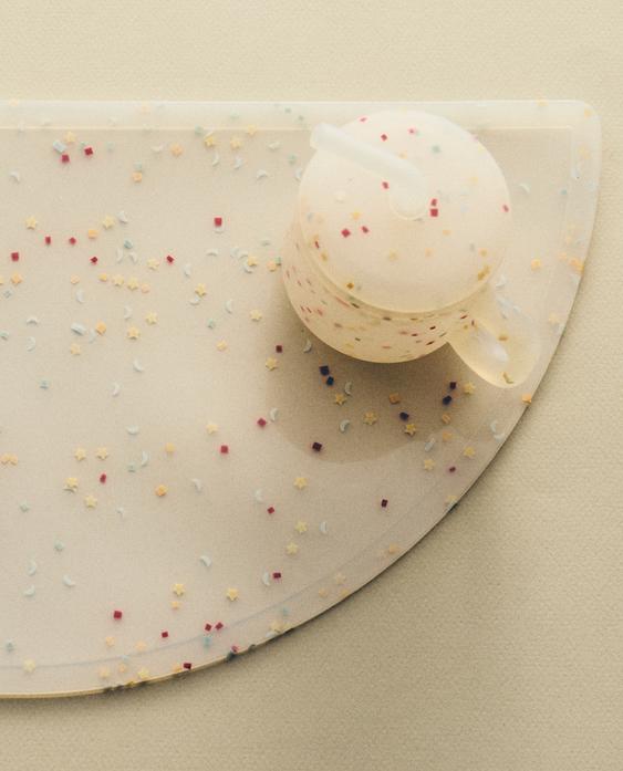 KIDS' SILICONE CONFETTI PLACEMAT