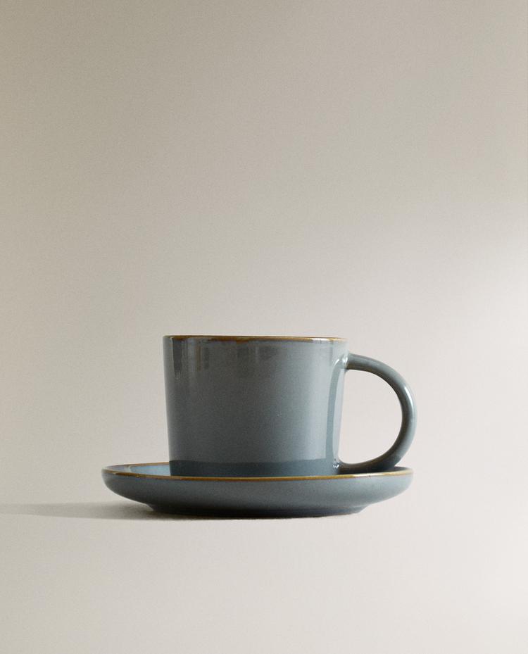 TEACUP AND SAUCER WITH CONTRAST RIM