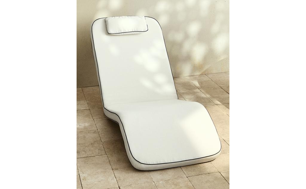 RECLINING BEACH GROUND LOUNGER RECLINING BEACH GROUND LOUNGER