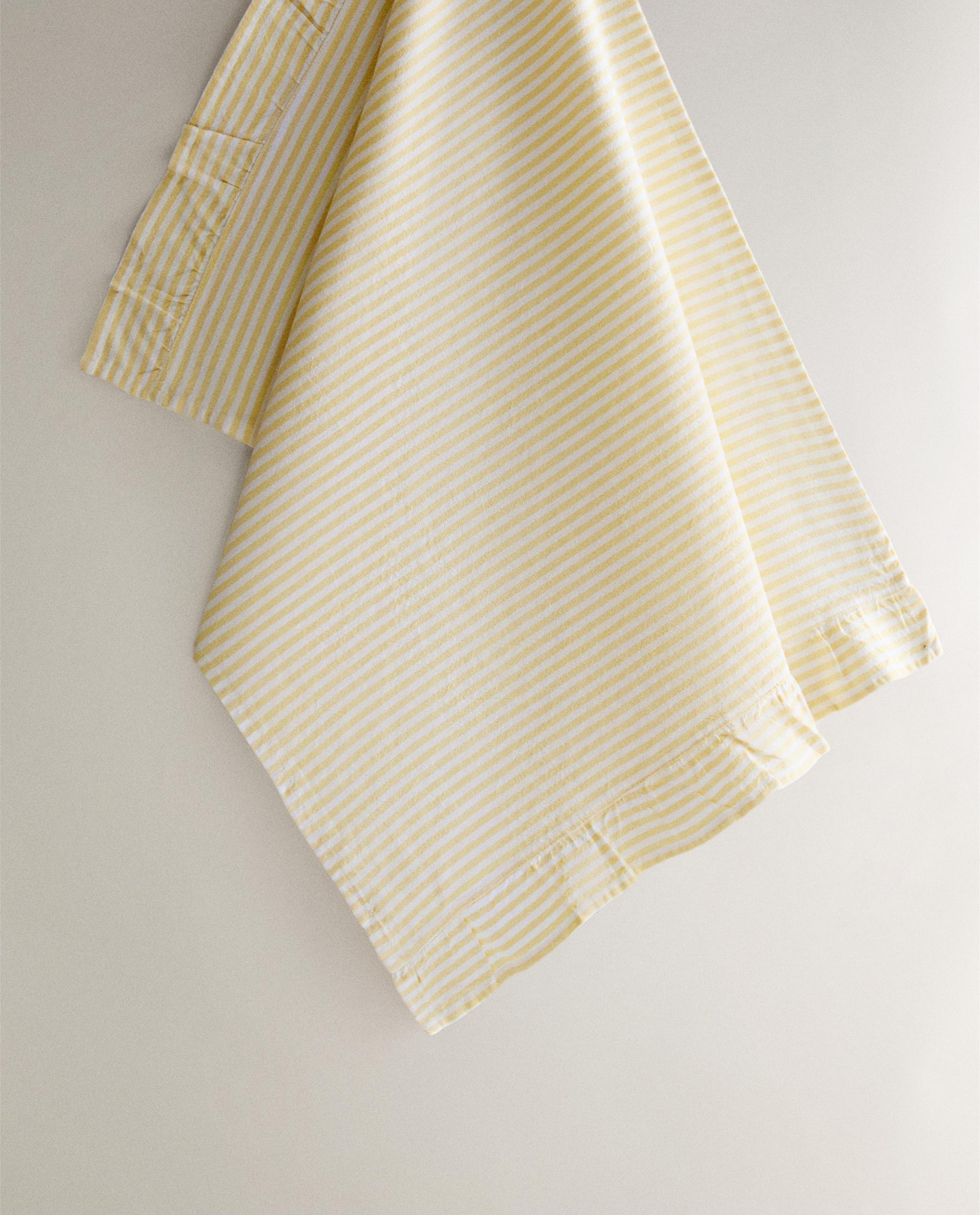 STRIPED TEA TOWEL WITH RUFFLE TRIM product thumbnail 5
