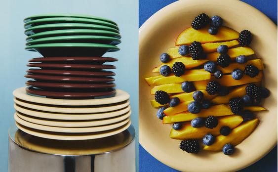 ASSIETTES COULEUR ET TABLE D'APPOINT ASSIETTES COULEUR ET TABLE D'APPOINT