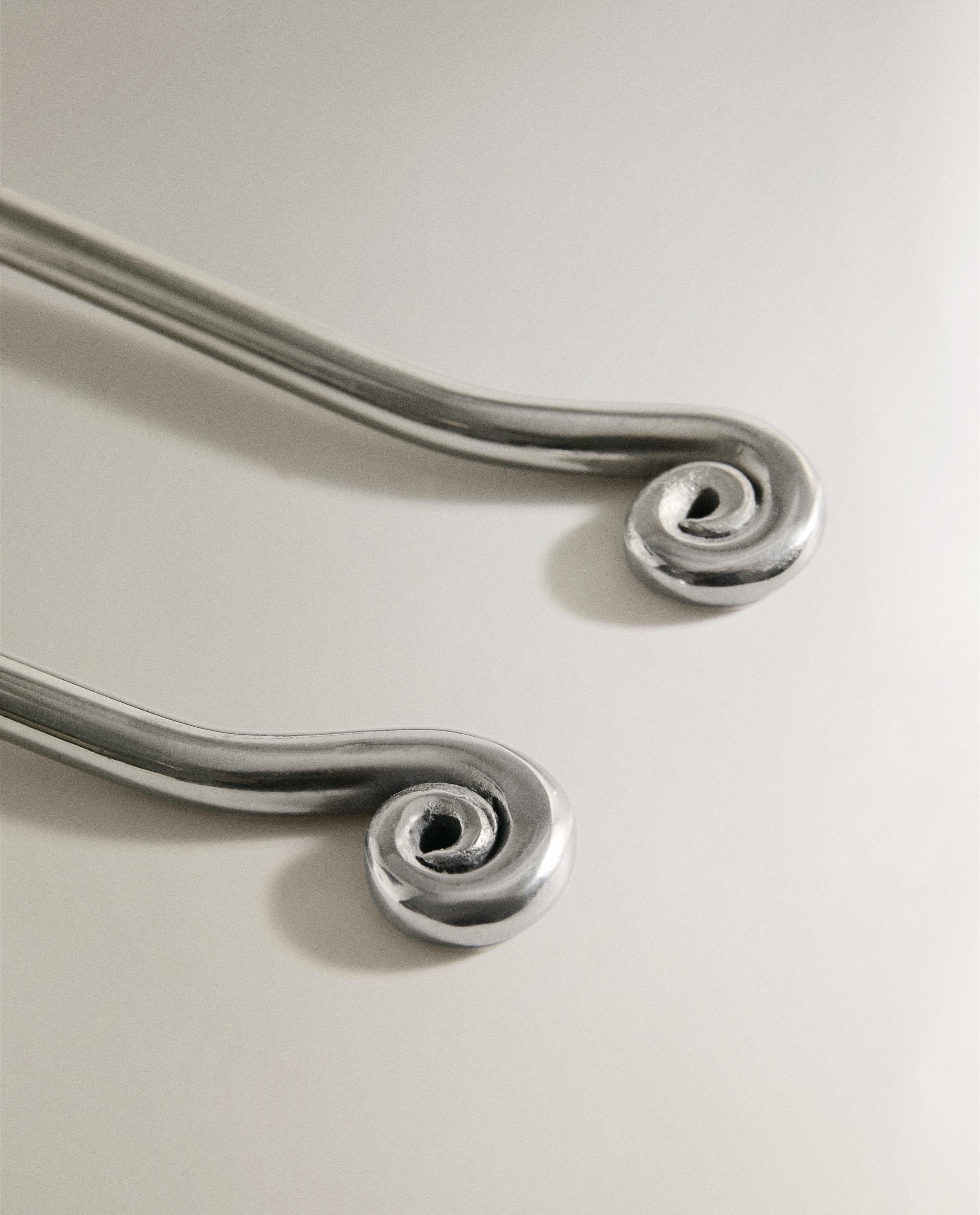 SPIRAL SERVING CUTLERY SET (SET OF 2) product thumbnail 4