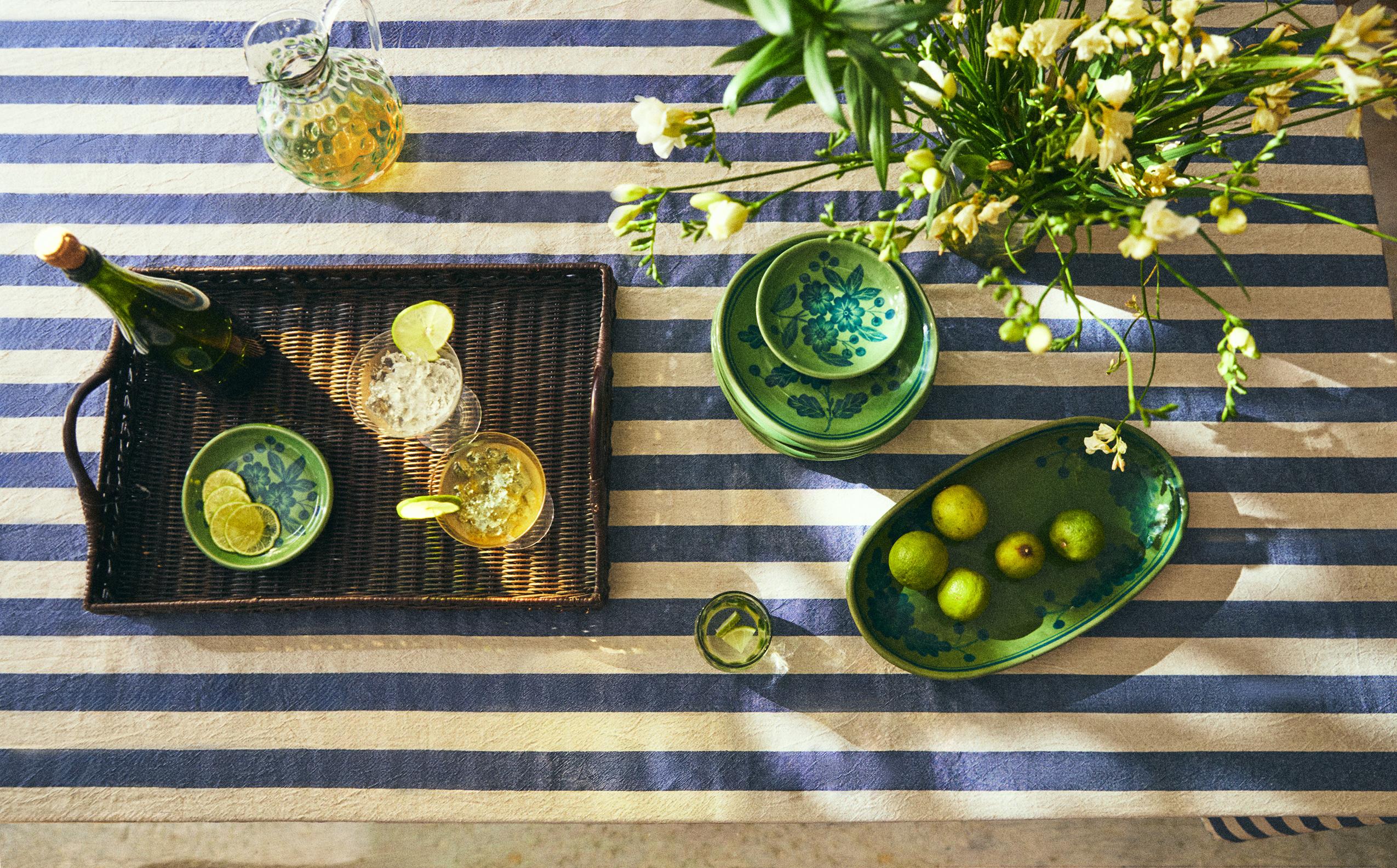 TABLE LINEN, DINNER SETS AND TABLE ACCESSORIES
