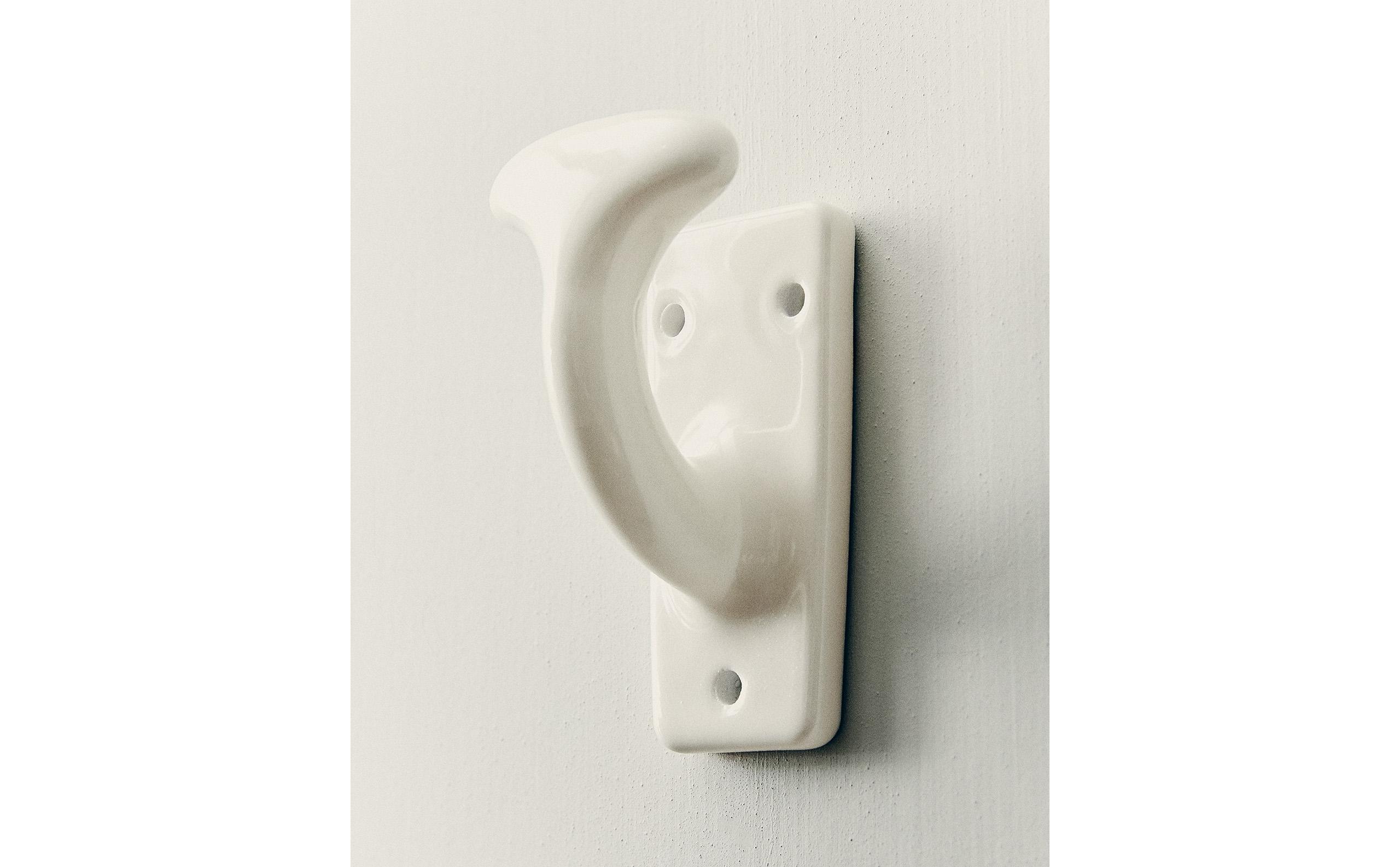 CERAMIC HOOK product thumbnail 2