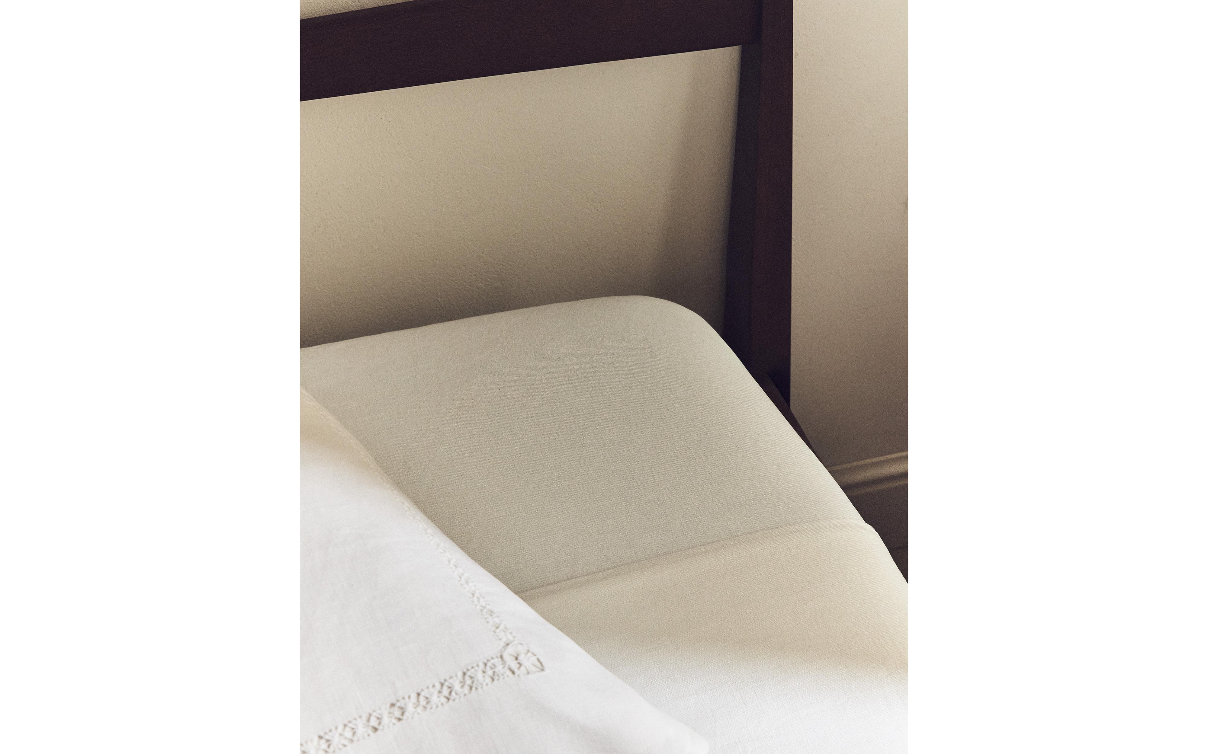 HEMSTITCHED LINEN FITTED SHEET product thumbnail 6