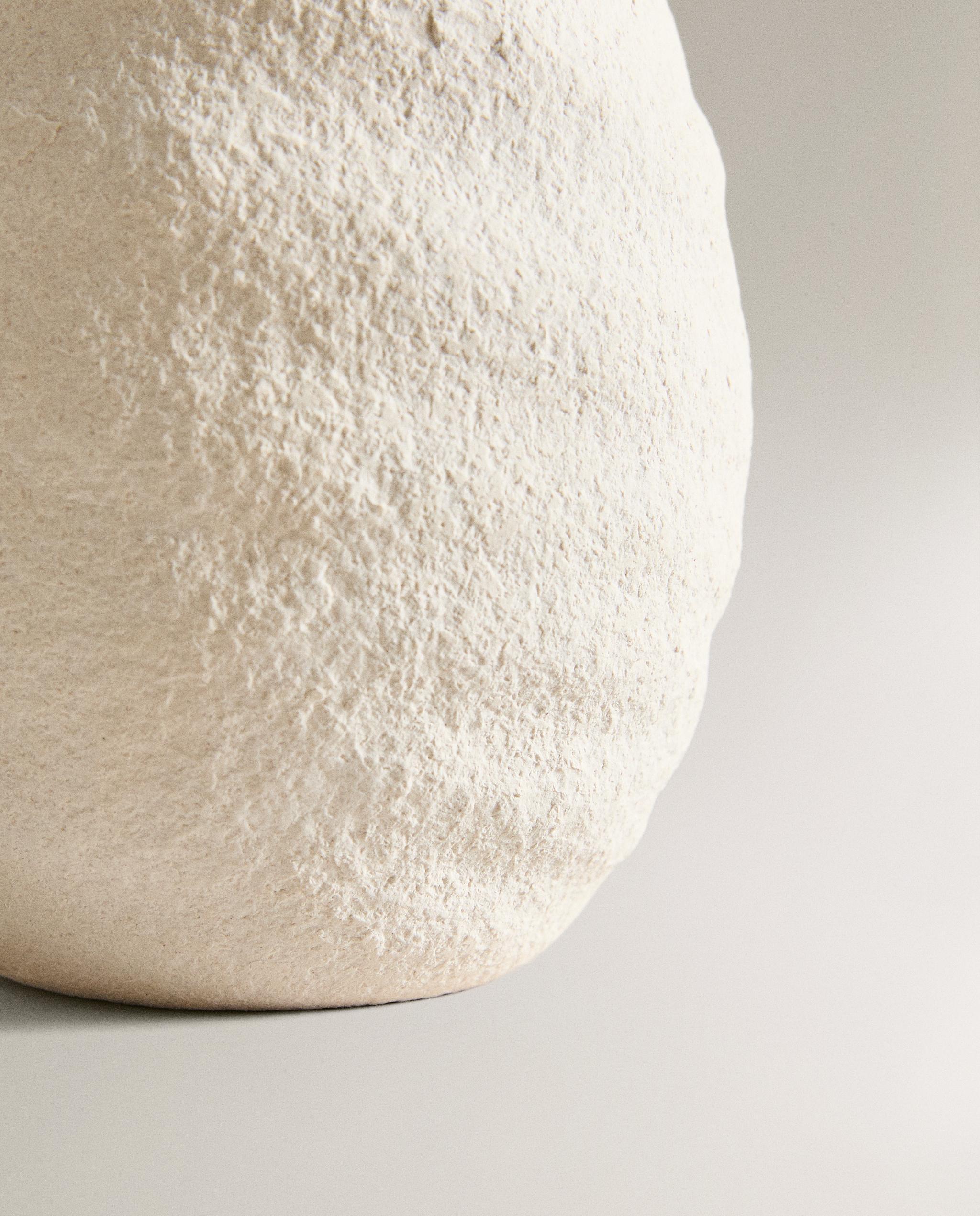 TEXTURED CERAMIC SOAP DISPENSER