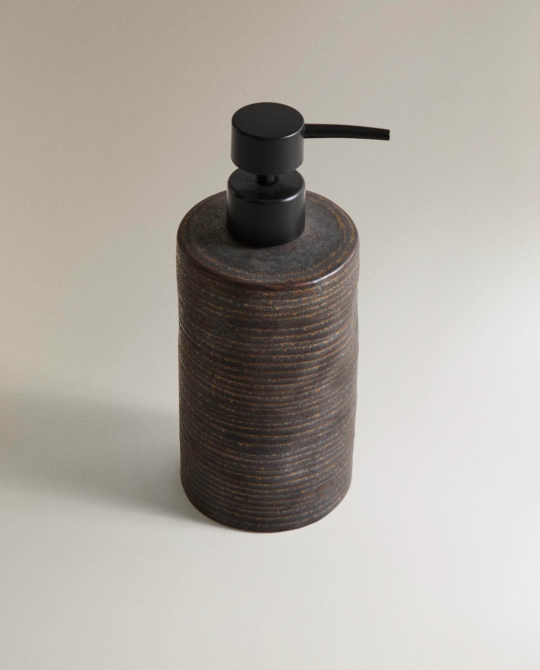 ZWARTE AARDEWERKEN ZEEPDISPENSER | Zara Home Nederland