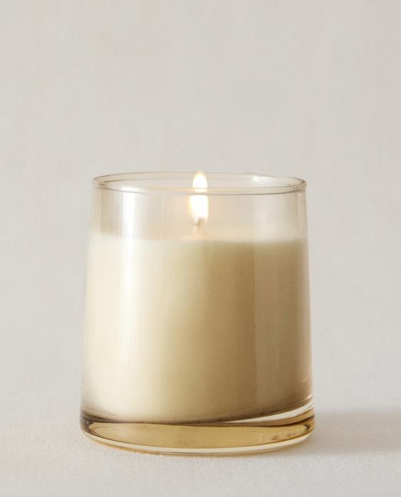 (180 G) CLEAN BLOSSOM SCENTED CANDLE (180 G) CLEAN BLOSSOM SCENTED CANDLE
