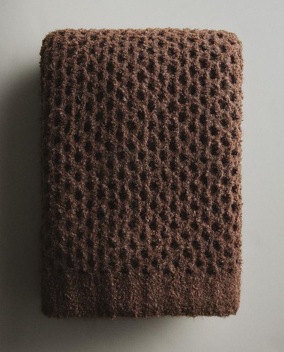 KNIT BLANKET