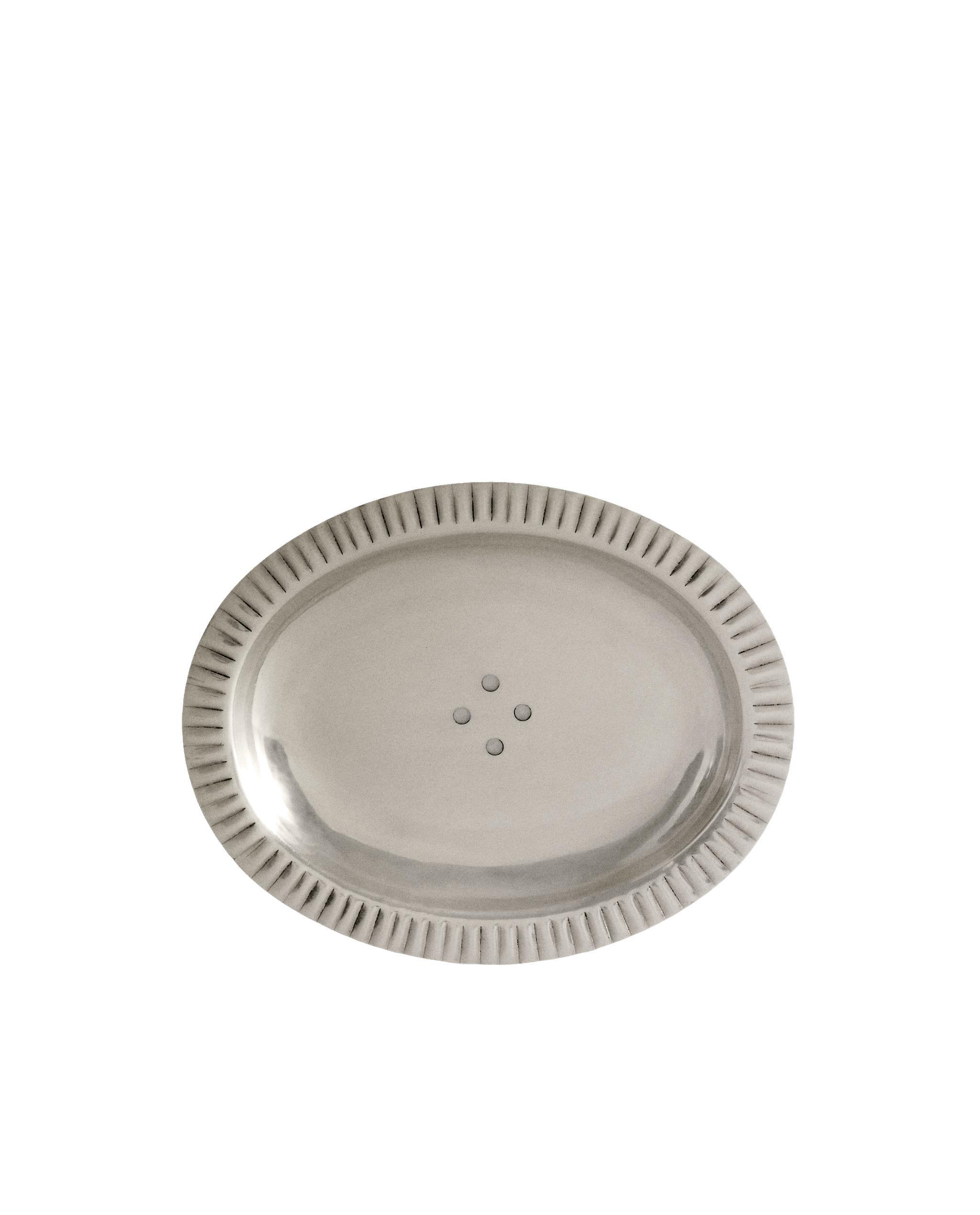 SCALLOPED METAL BATHROOM SOAP DISH product thumbnail 9