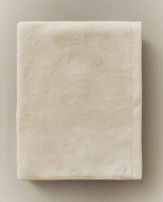 منشفة حمام من الحرير المخلوط (600 غxم²)