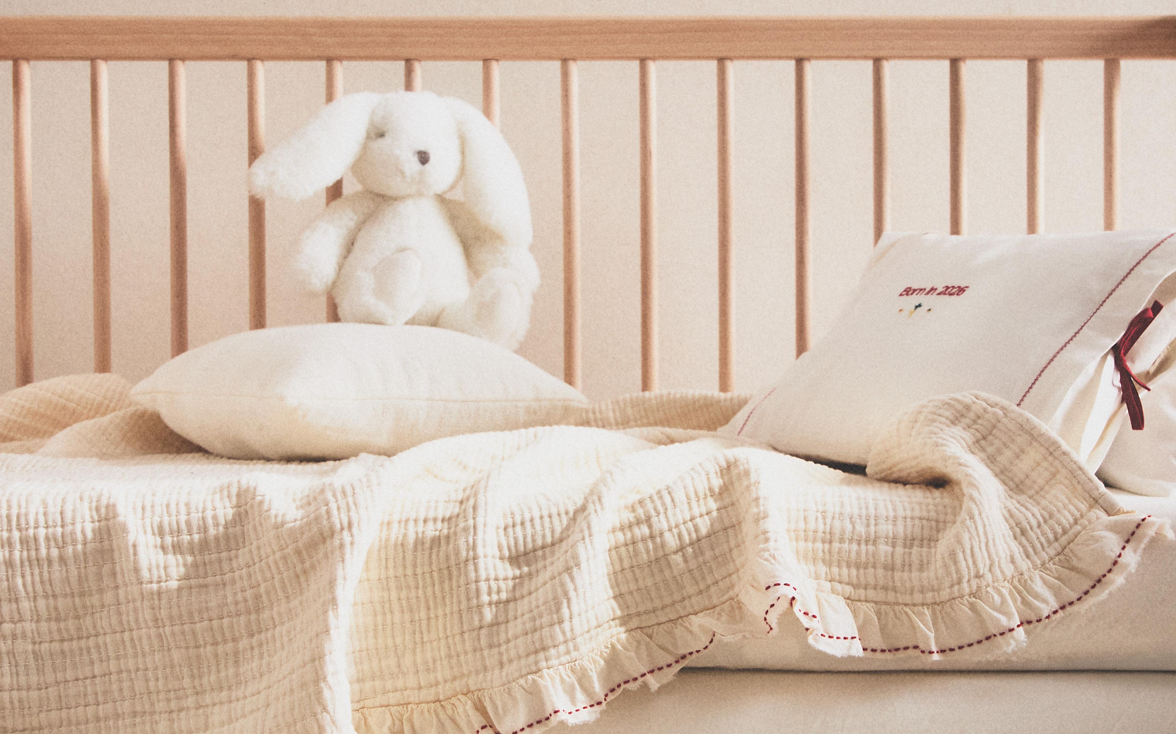 KIDS' TEXTURED BEDSPREAD WITH RUFFLE TRIM product thumbnail 10