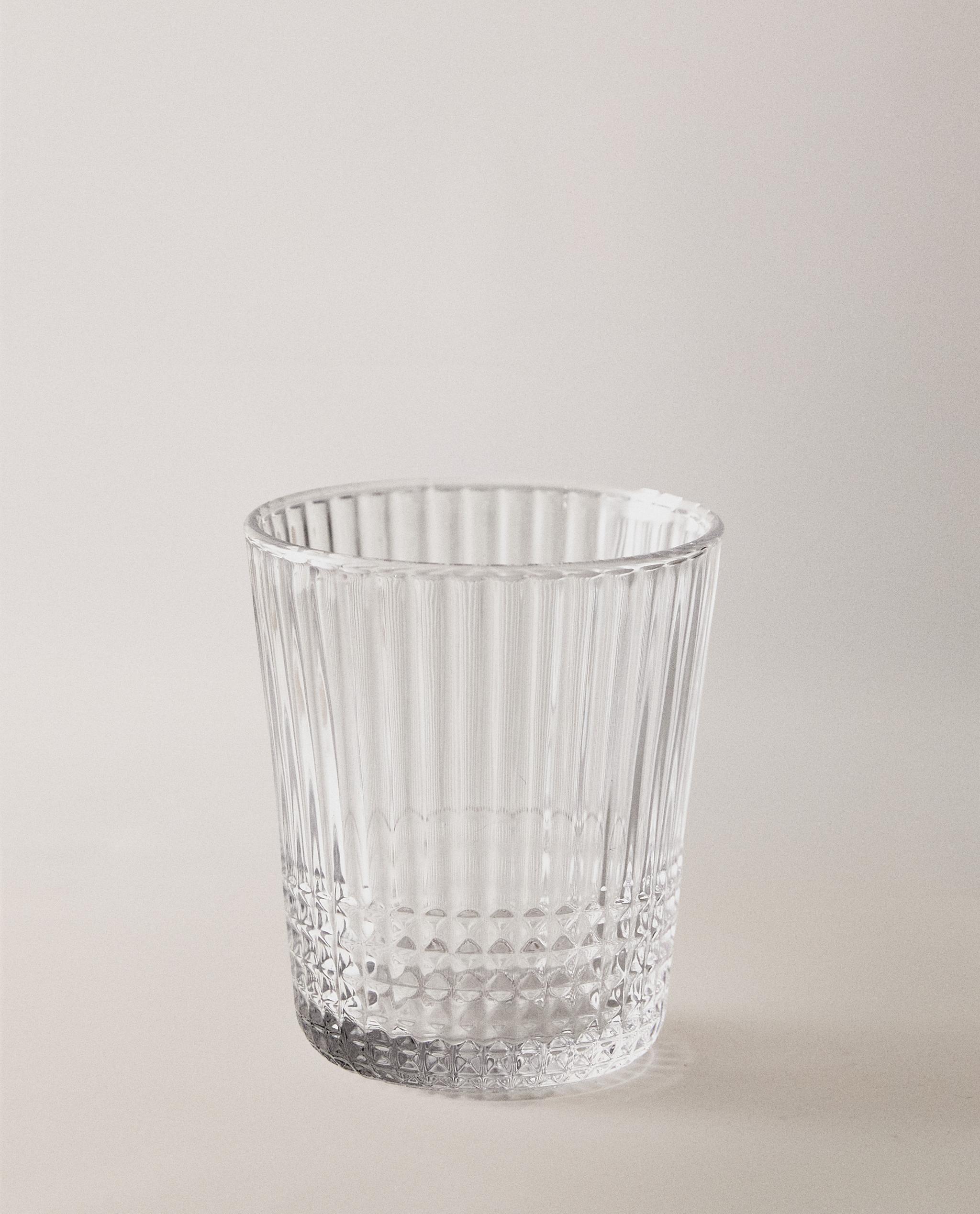 RAISED GEOMETRIC DESIGN GLASSWARE product thumbnail 2