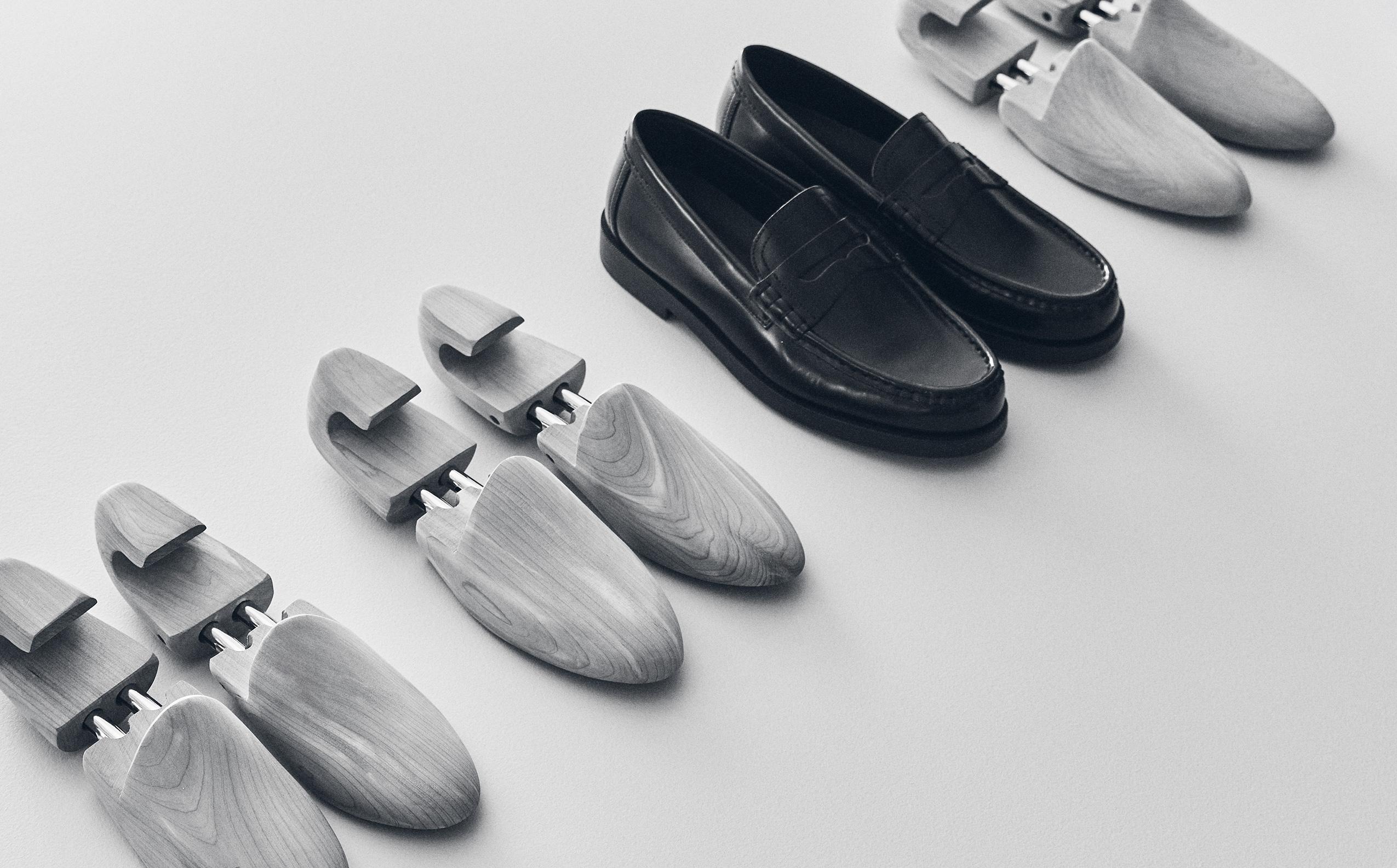 WOODEN SHOE FORM