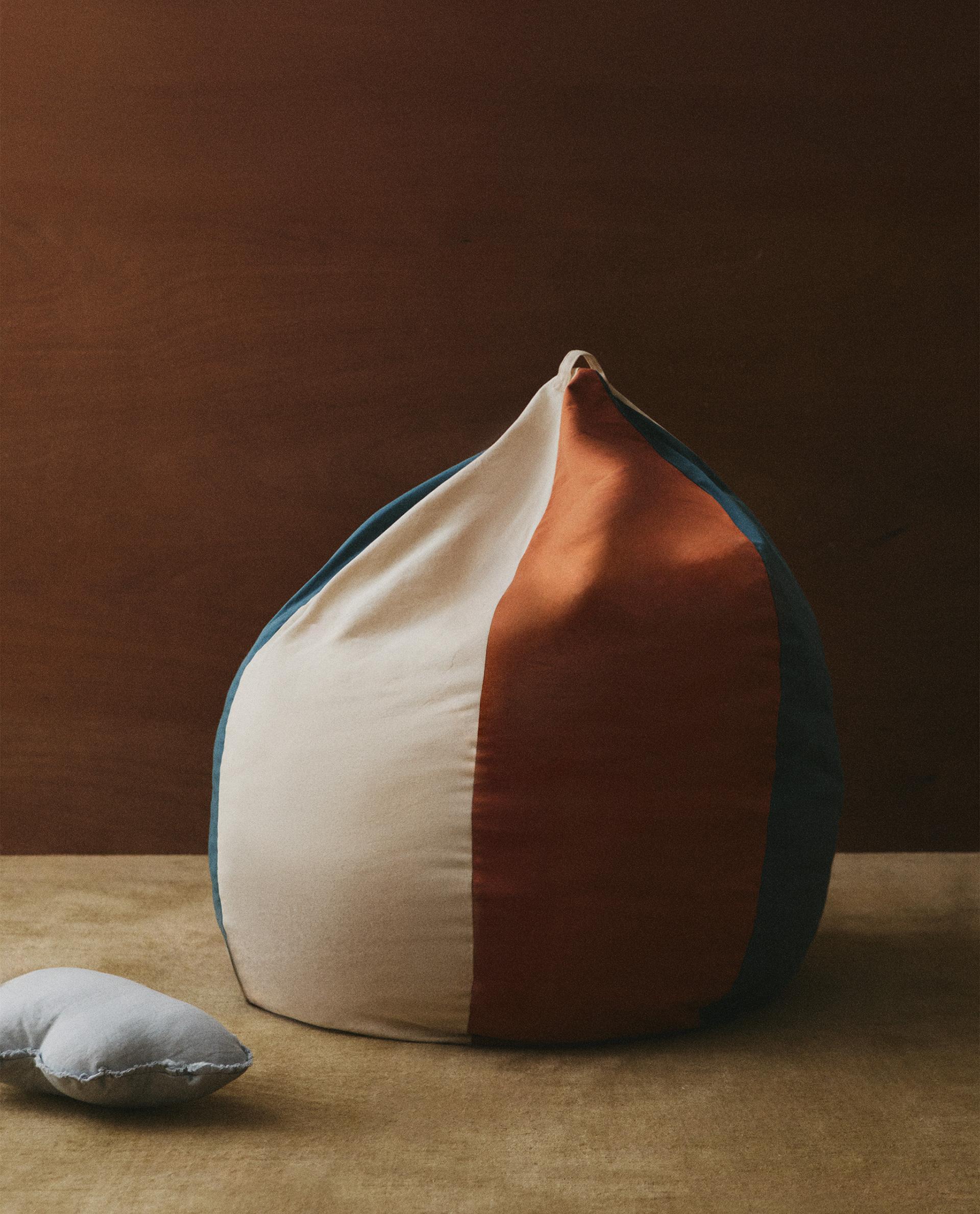 KIDS' POUFFE KIDS' POUFFE