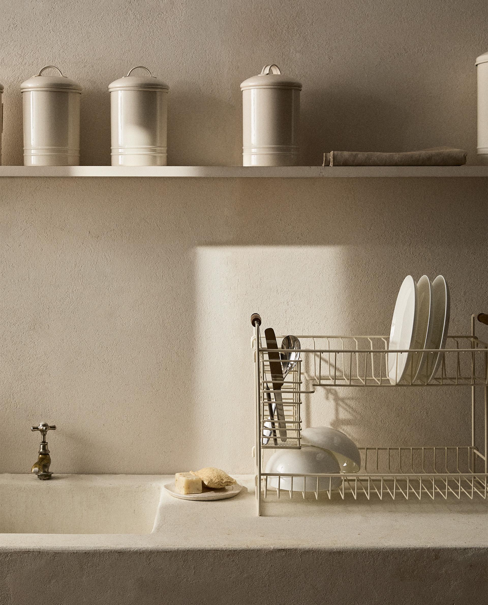 LACQUERED METAL DISH DRAINER Zara Home Hungary