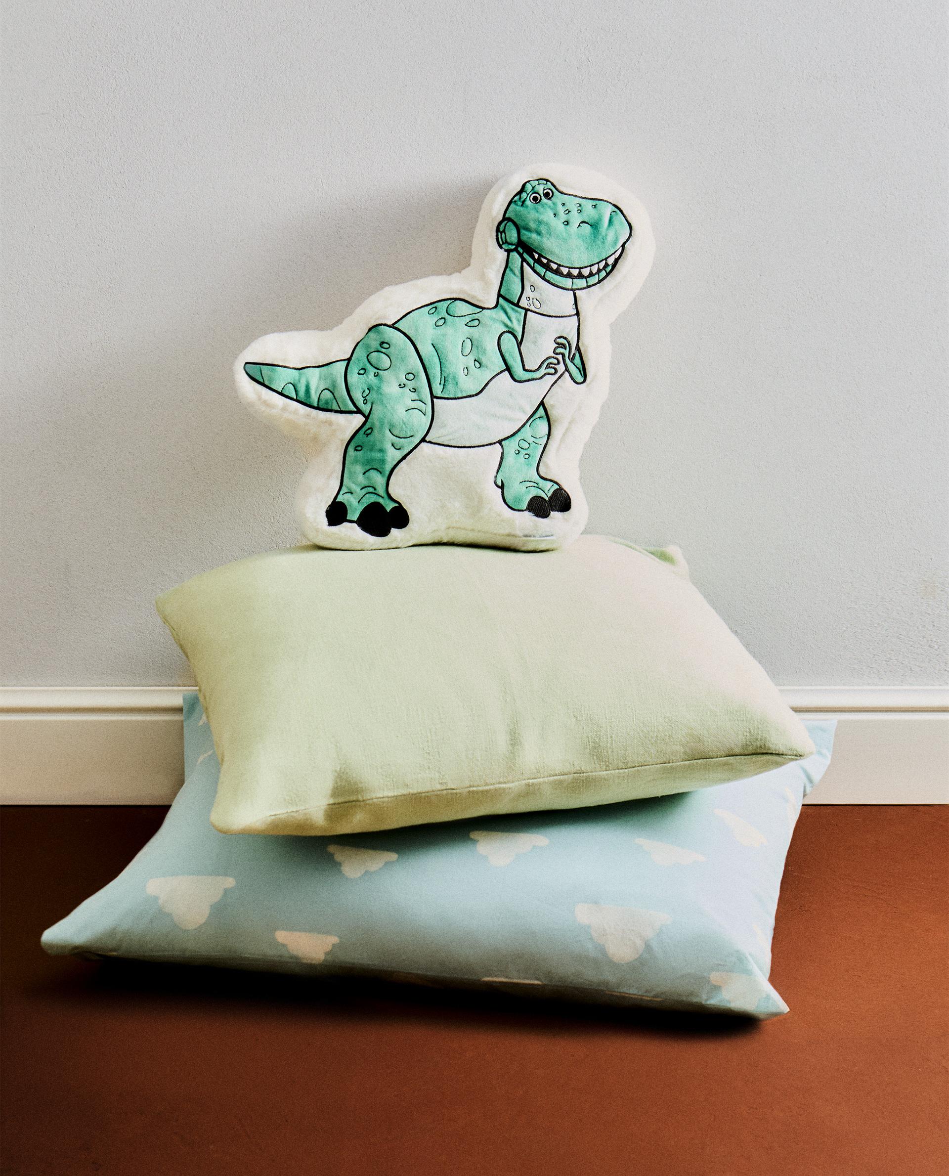 KINDERKISSEN KUNSTFELL TOY STORY ©DISNEY/PIXAR Zara Home Schweiz