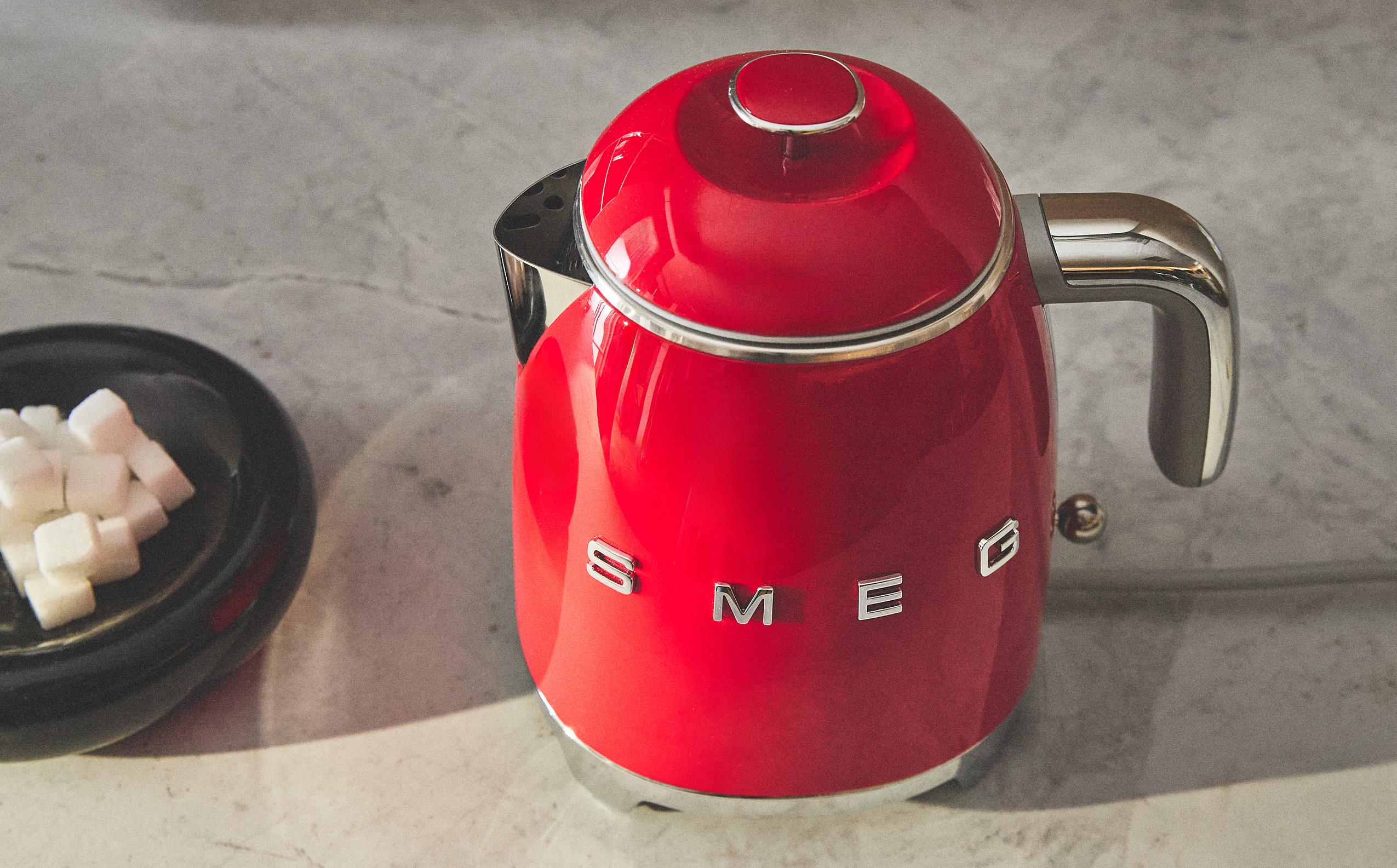 MINI SMEG KETTLE