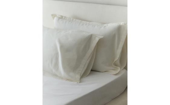 EMBROIDERED PILLOWCASE