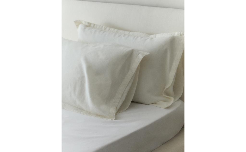 EMBROIDERED PILLOWCASE