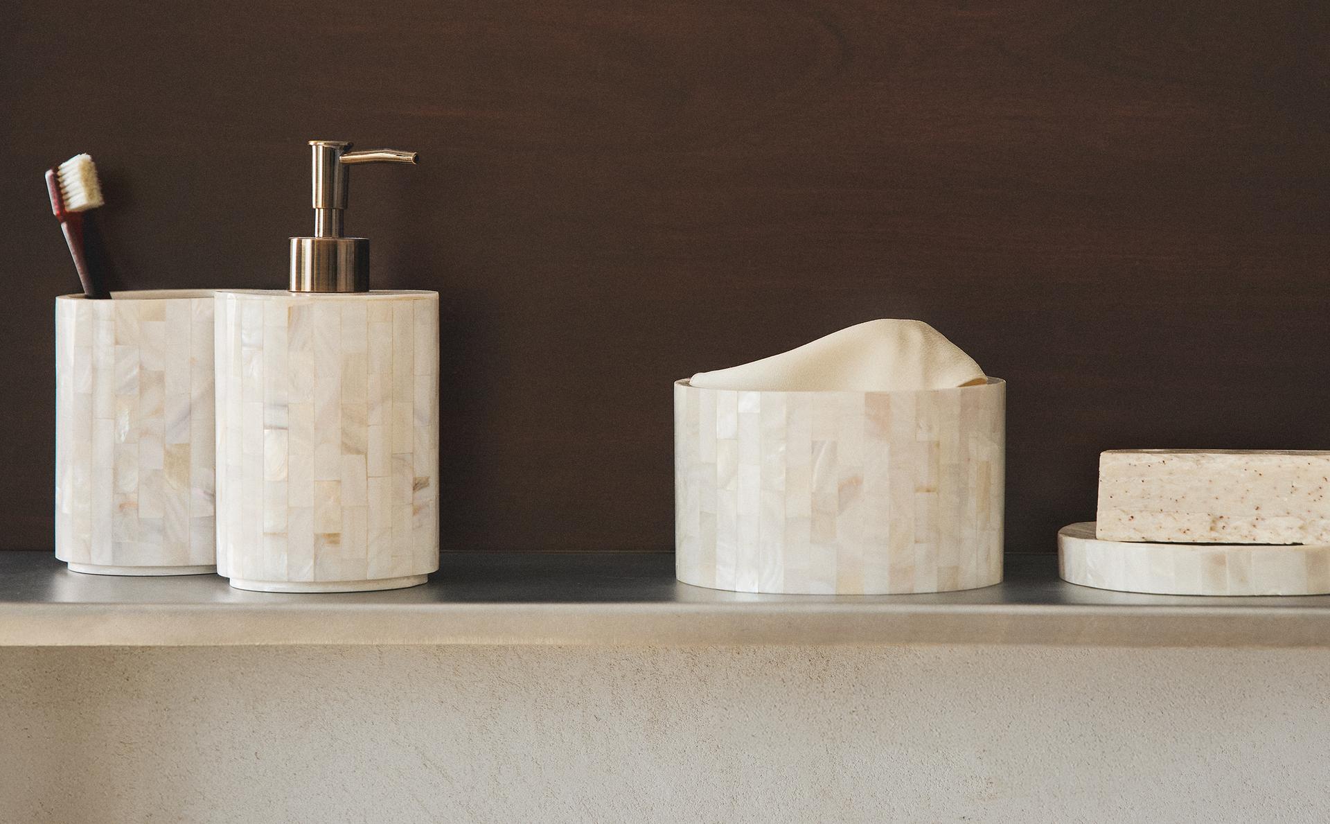 ACCESSOIRES DE BAIN NACRE ACCESSOIRES DE BAIN NACRE